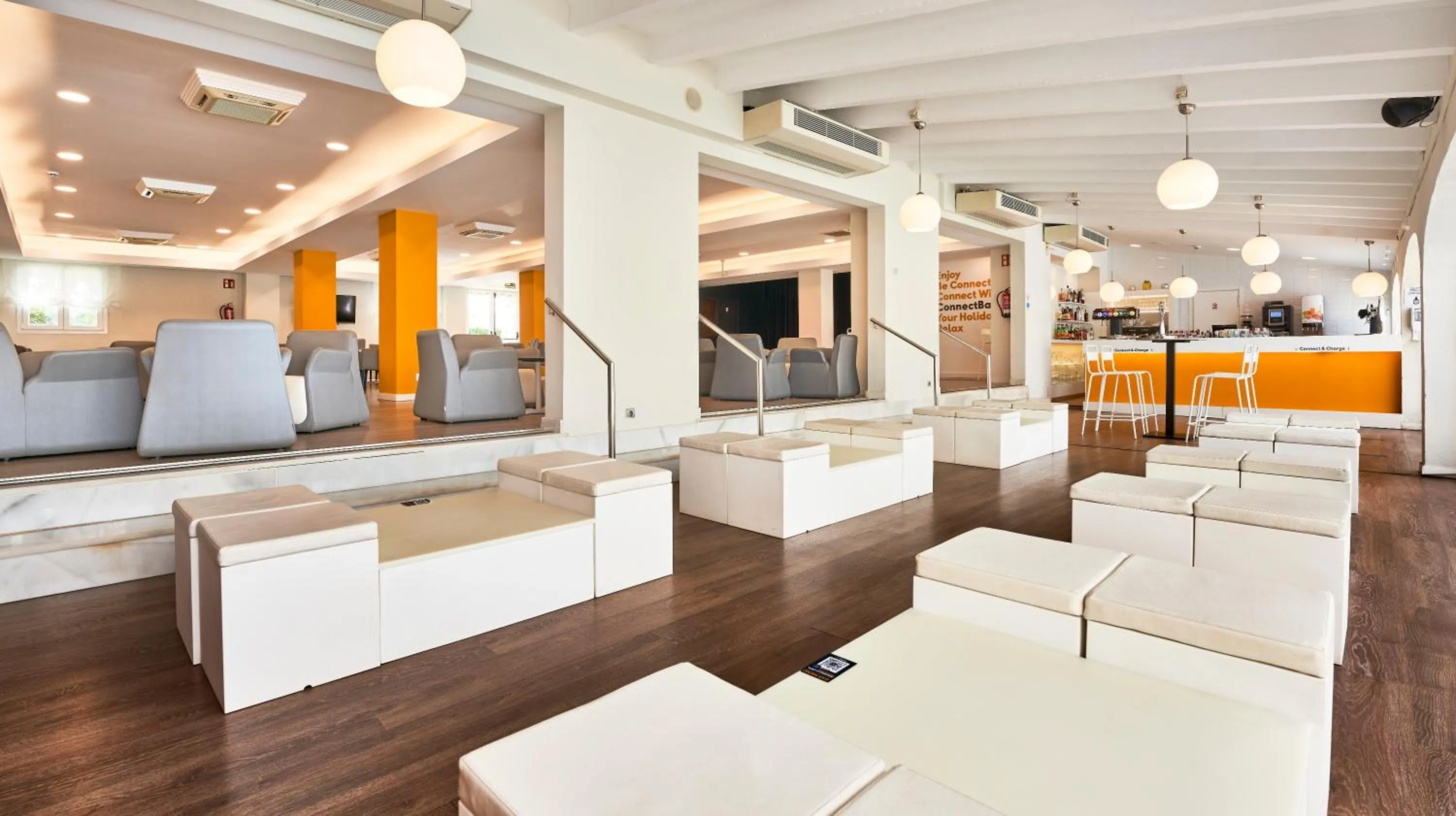 Lounge or bar in Globales Los Delfines