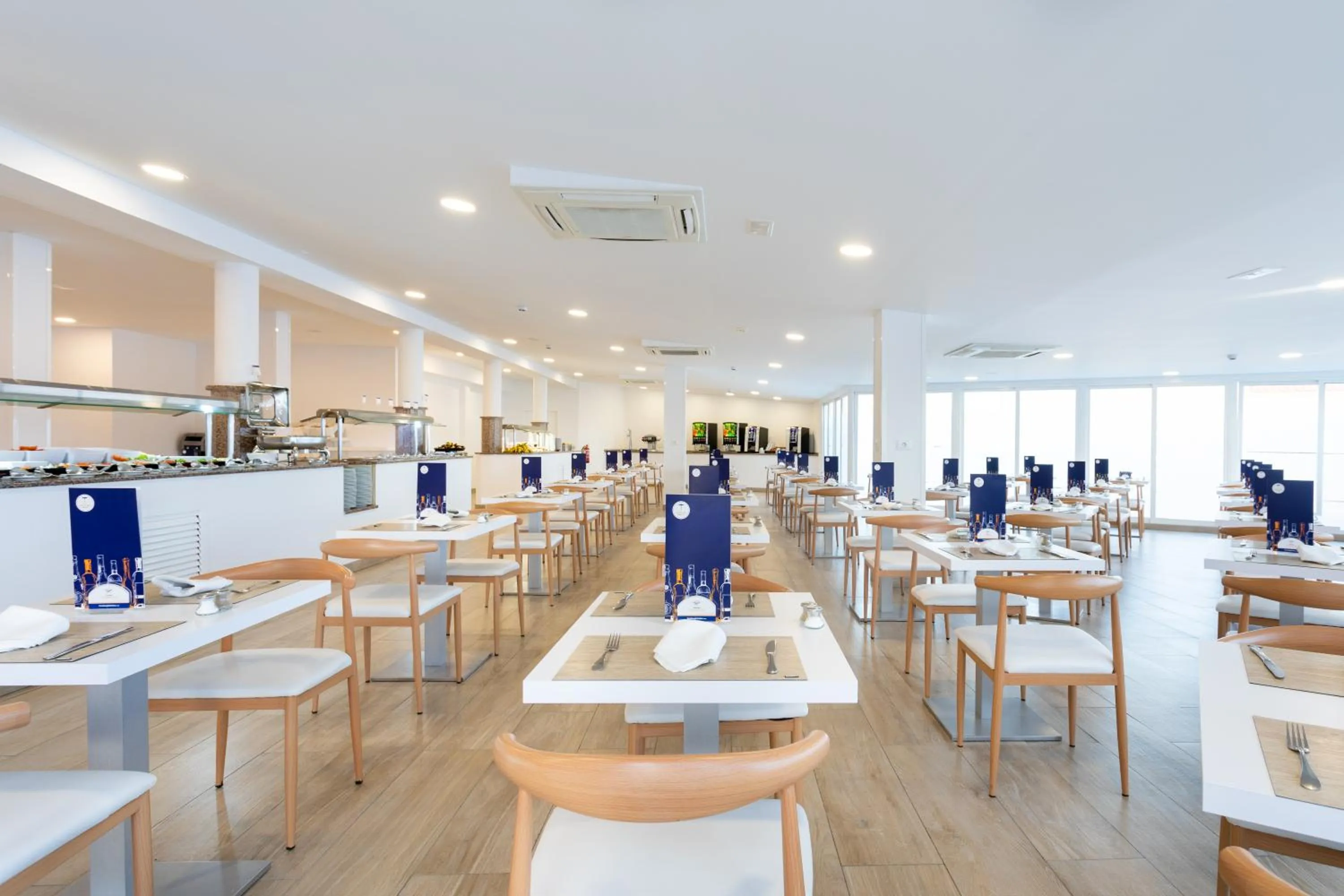 Restaurant/places to eat in Globales Costa Tropical