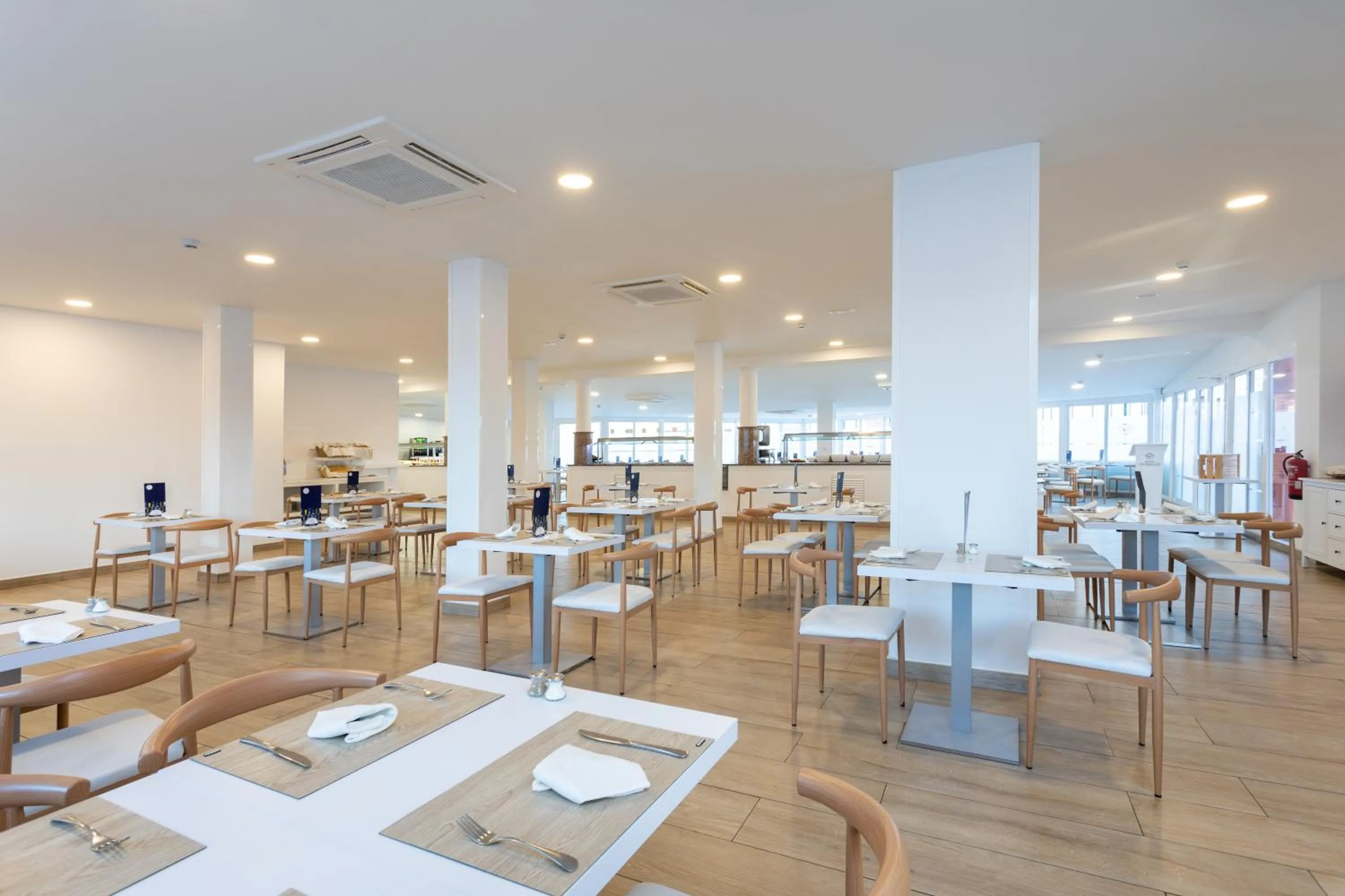 Restaurant/places to eat in Globales Costa Tropical