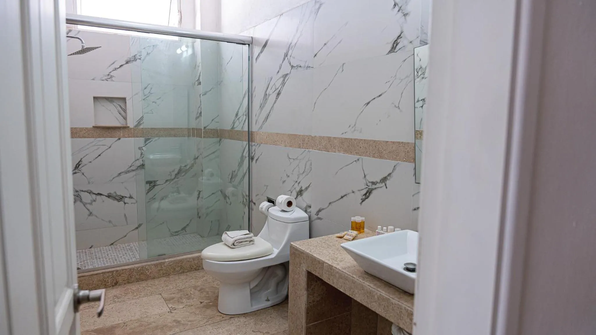 Bathroom in Splash Inn Nuevo Vallarta & Parque Acuatico