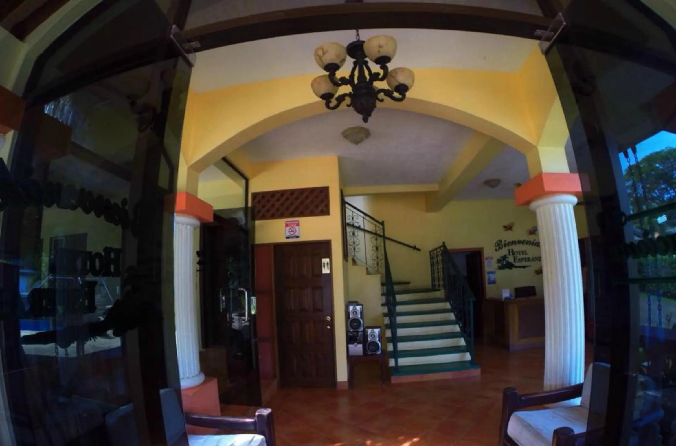 Facade/entrance in Hotel Esperanza