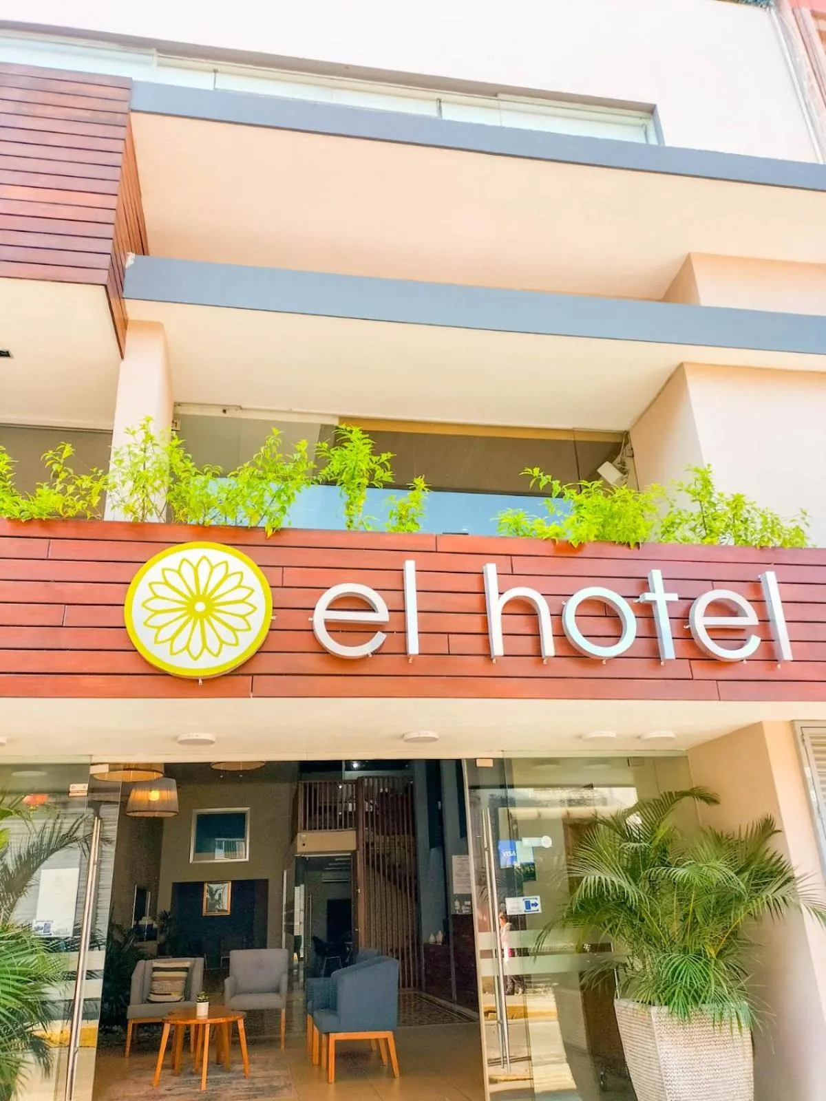 Lobby or reception in El Hotel Business Class - Zamora Centro