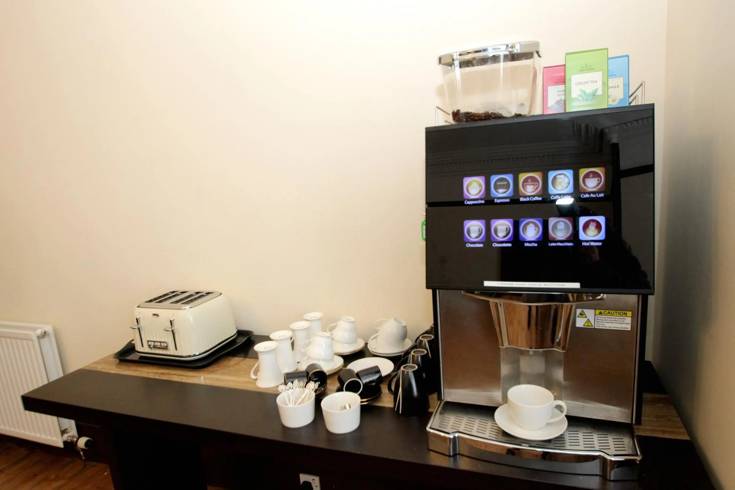 Breakfast in Kinnoch Lodge