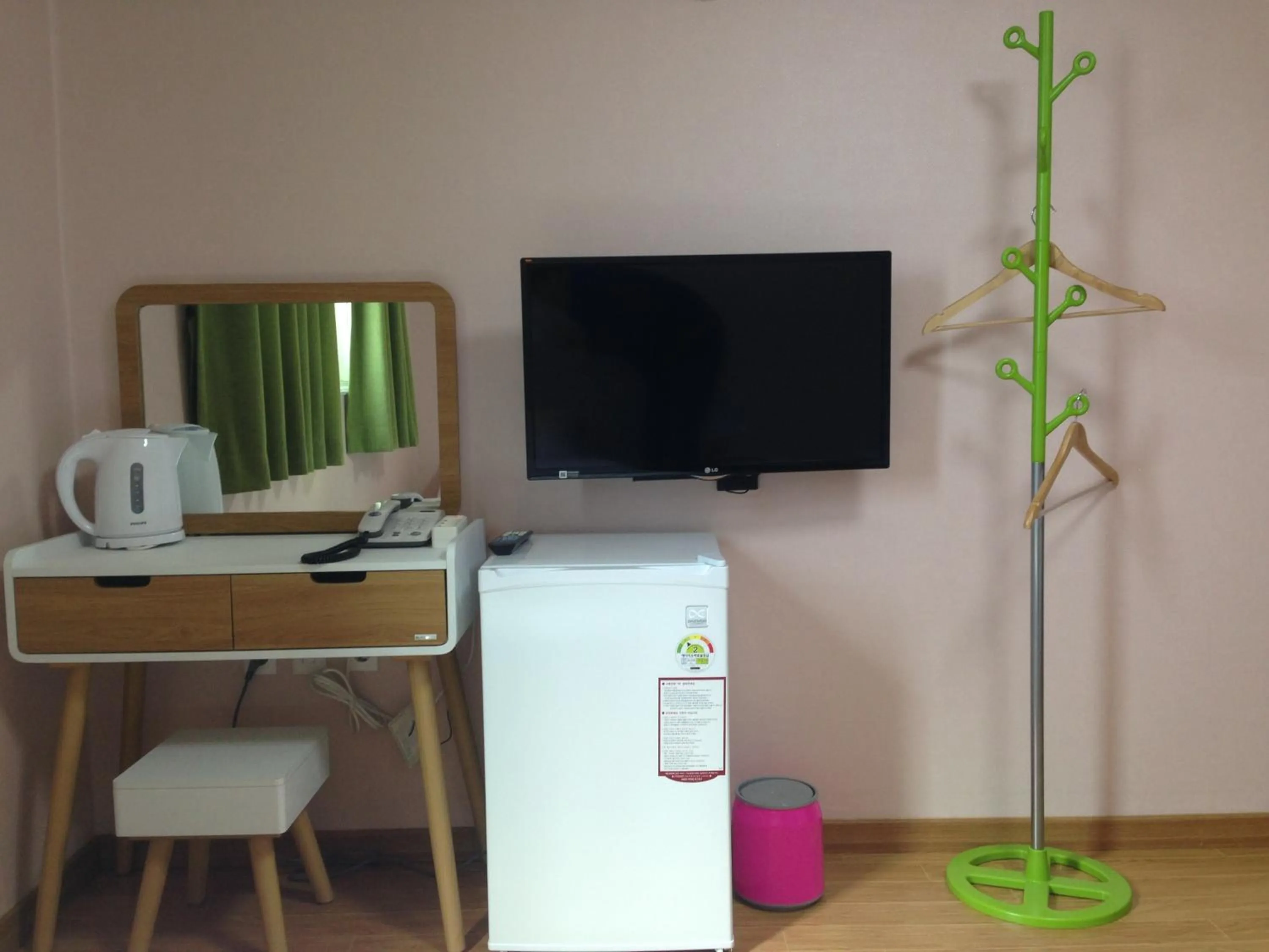 Decorative detail in Jeju R Hotel & Guesthouse