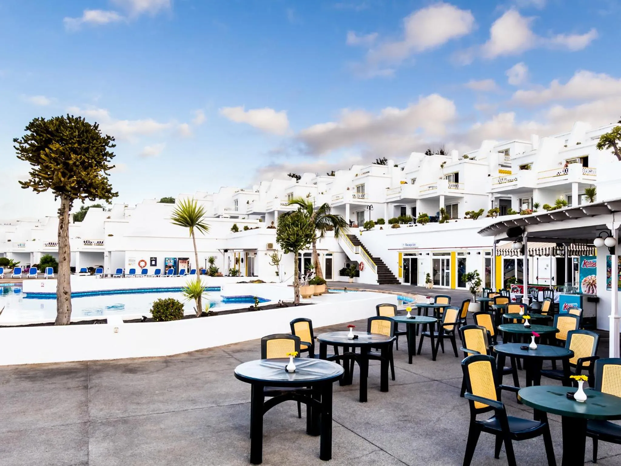 Restaurant/places to eat in BelleVue Aquarius