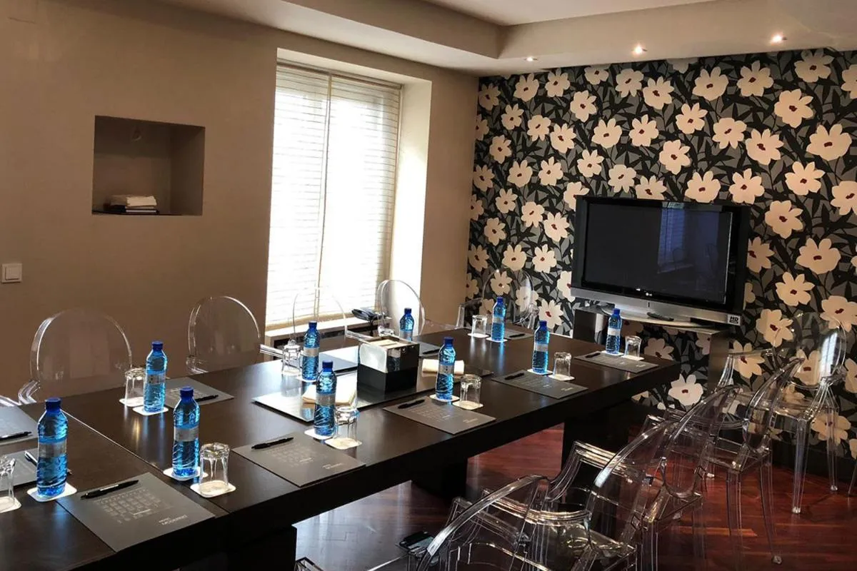 Meeting/conference room in Hotel Moderno Puerta del Sol