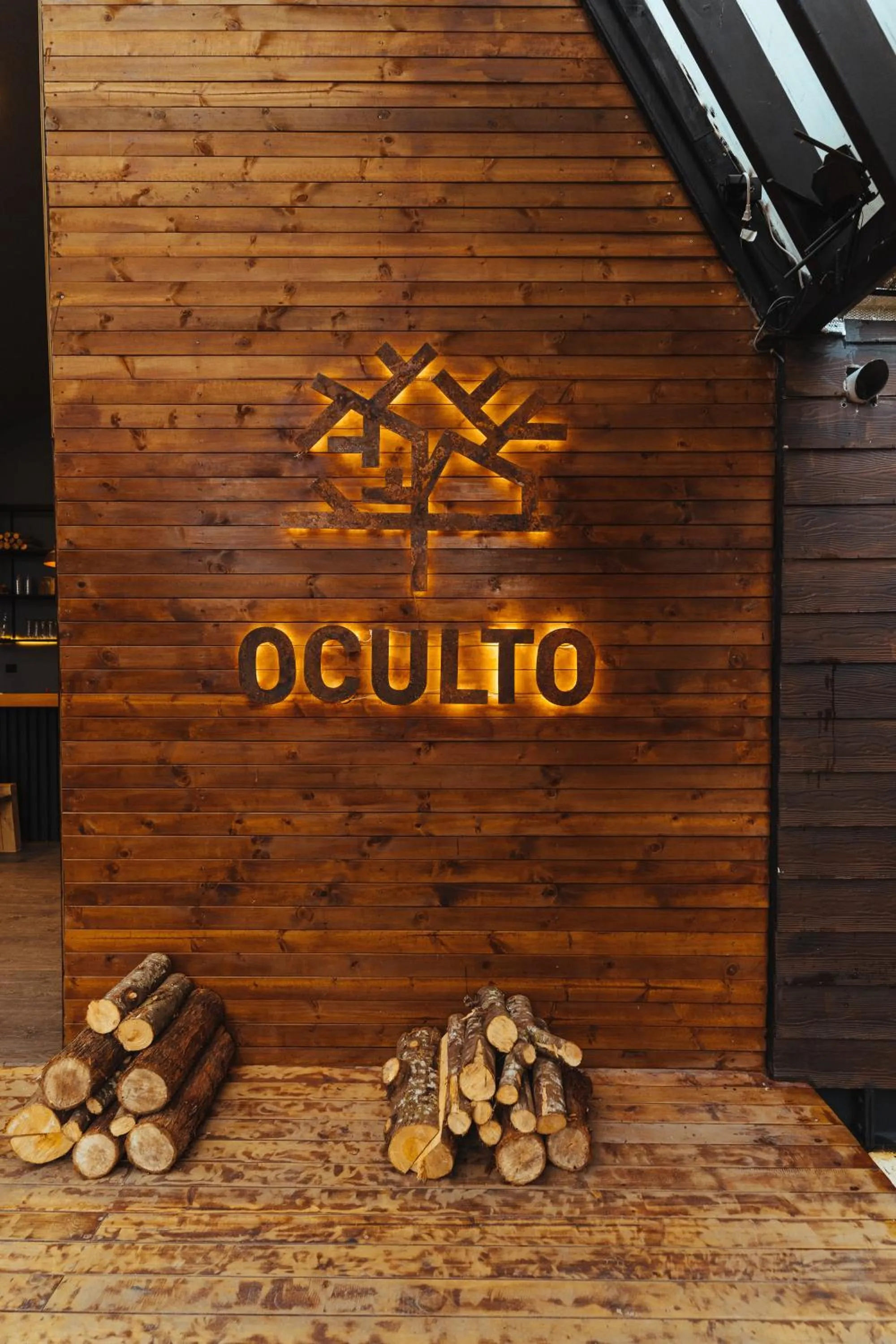 Property building in Oculto refugio de bosque