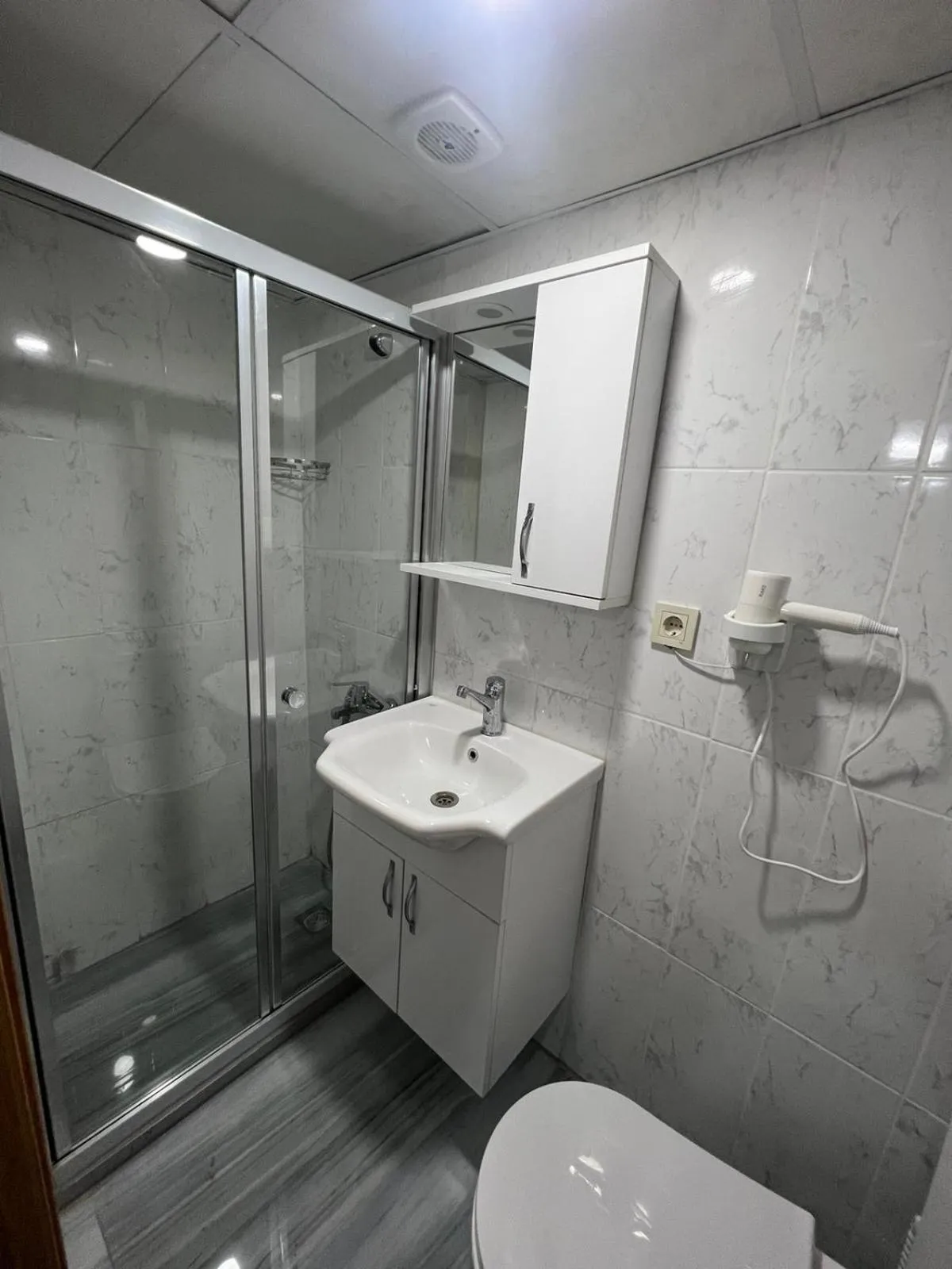 Shower in GRAND Deniz Hotel