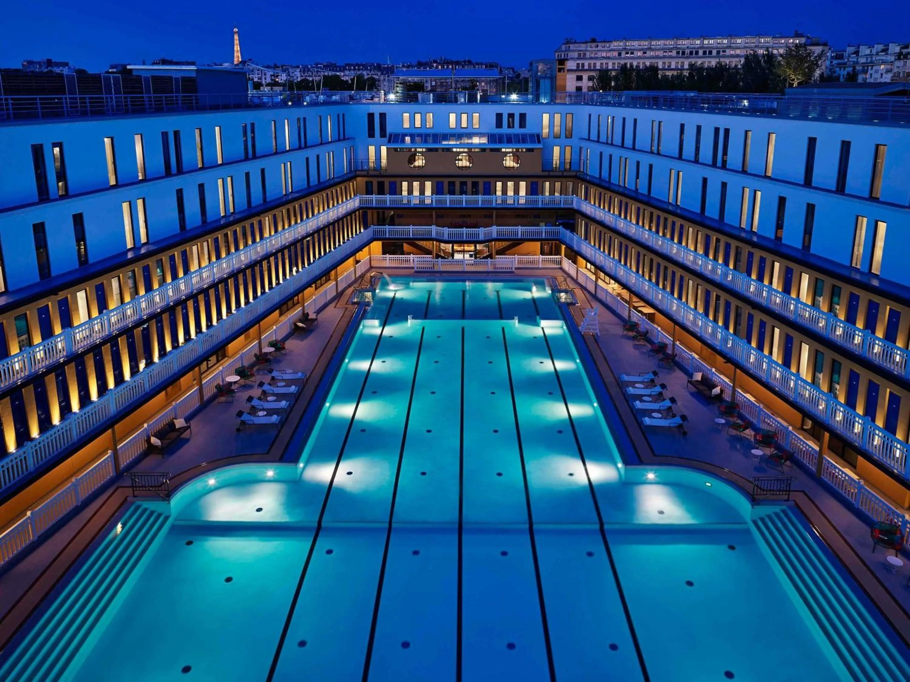 Pool view in Molitor Hotel & Spa Paris - MGallery Collection