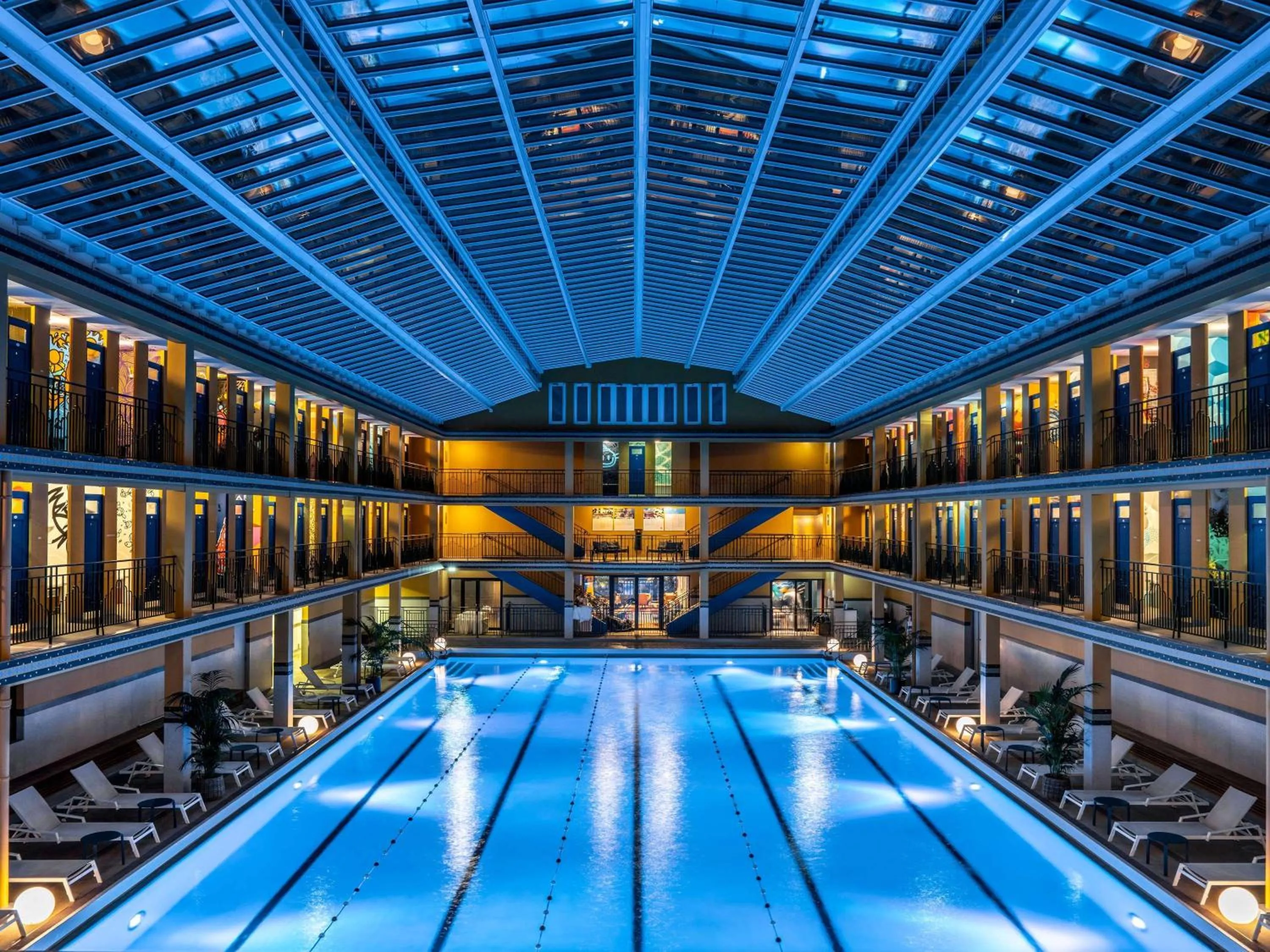 Pool view in Molitor Hotel & Spa Paris - MGallery Collection