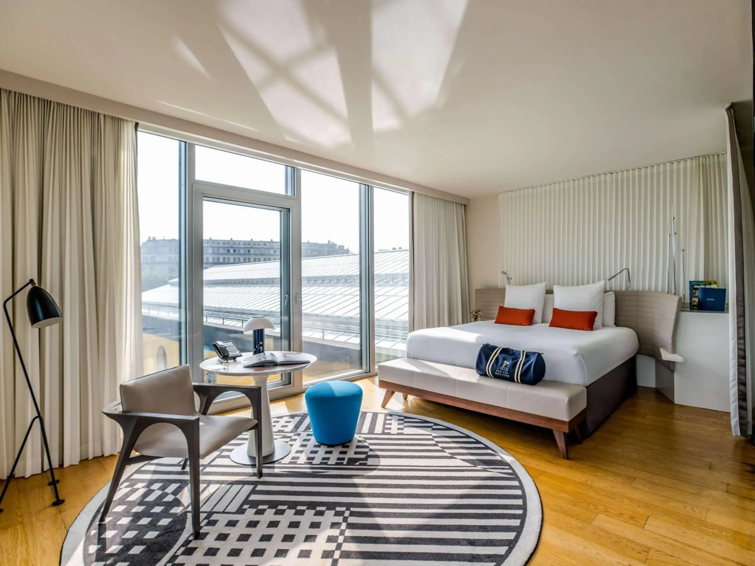 Executive King Room in Molitor Hotel & Spa Paris - MGallery Collection Executive King Room in Molitor Hotel & Spa Paris - MGallery Collection