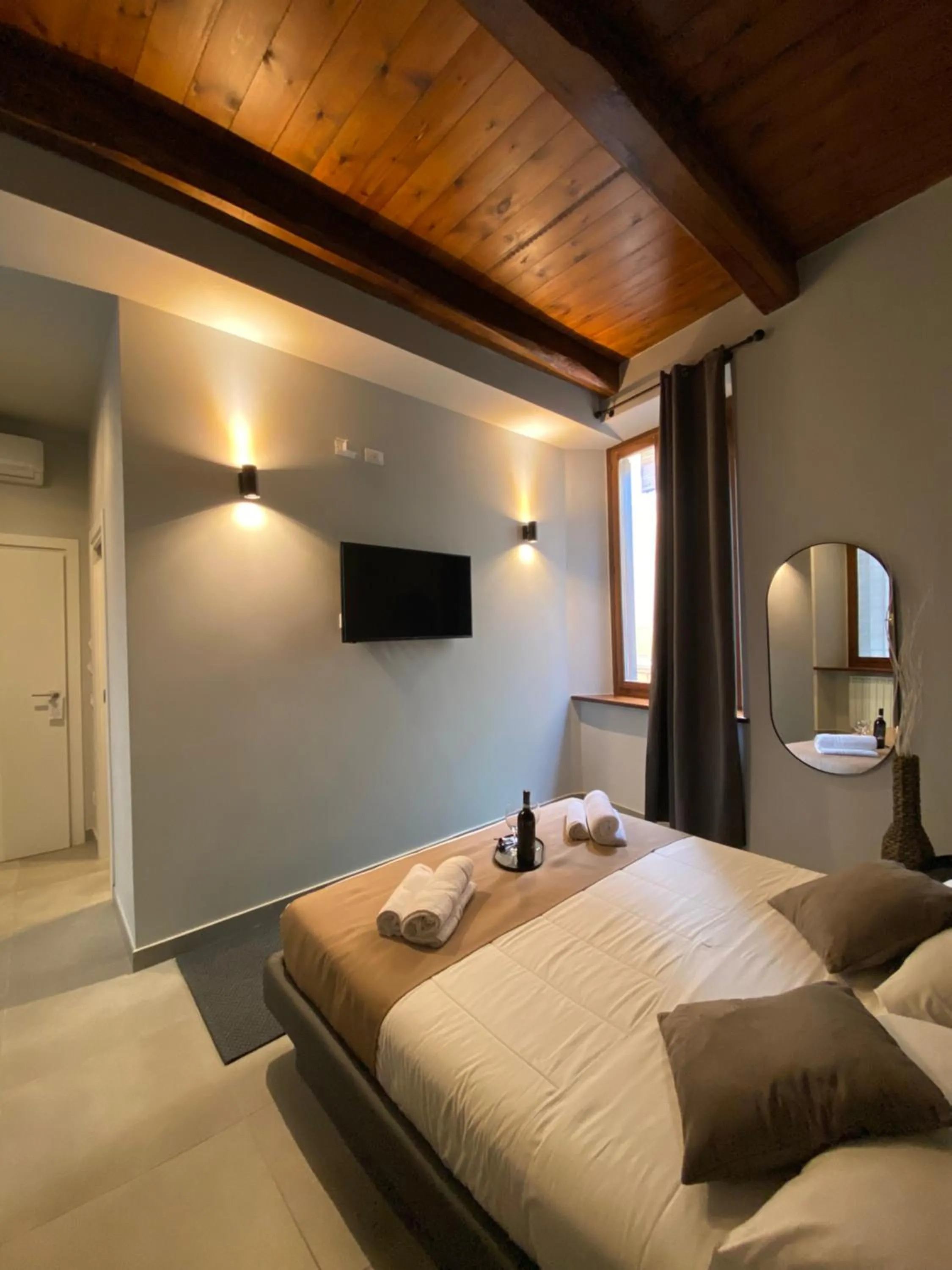 Bed in Soha Piazza Di Spagna Boutique