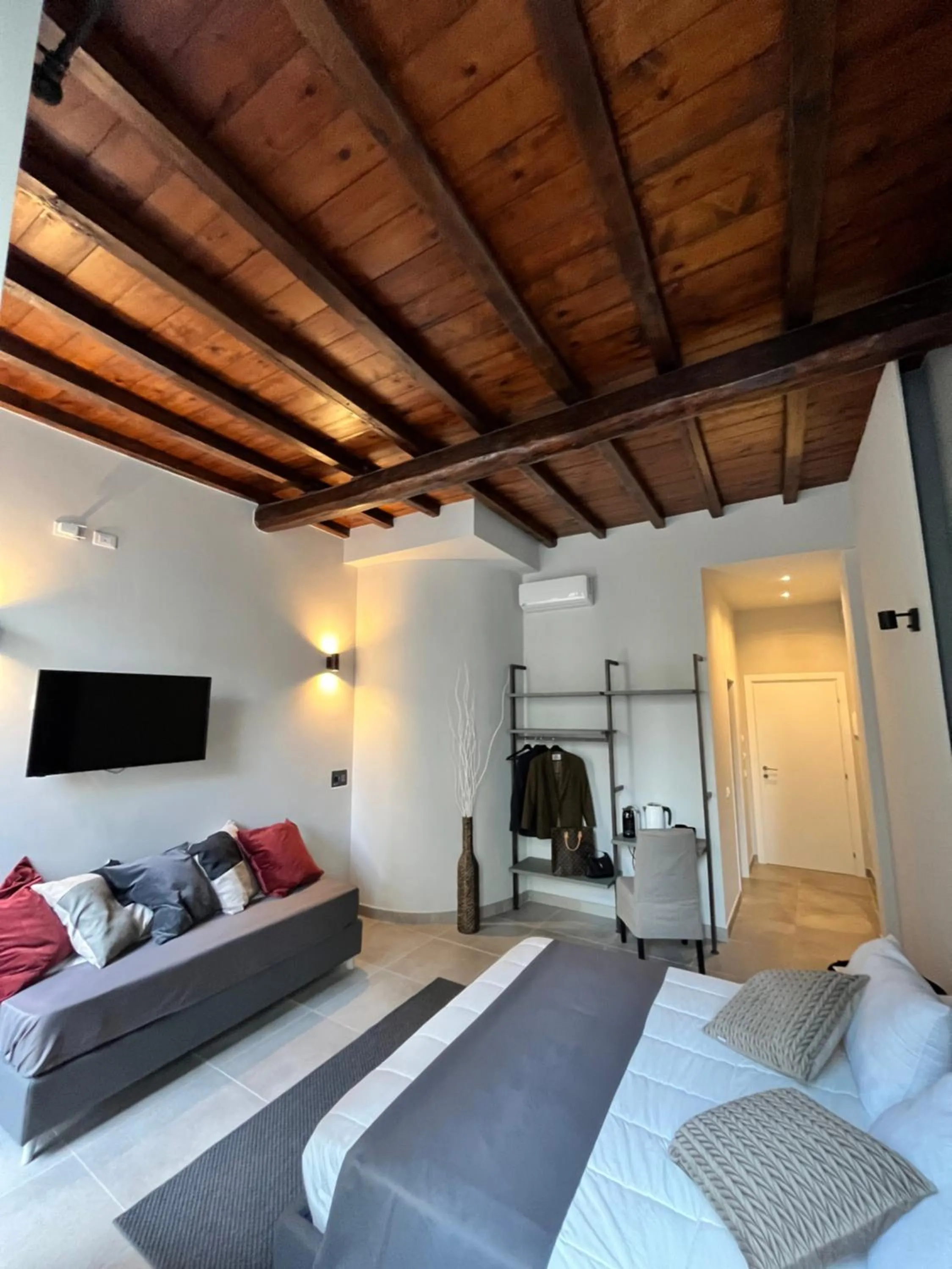 Bed in Soha Piazza Di Spagna Boutique