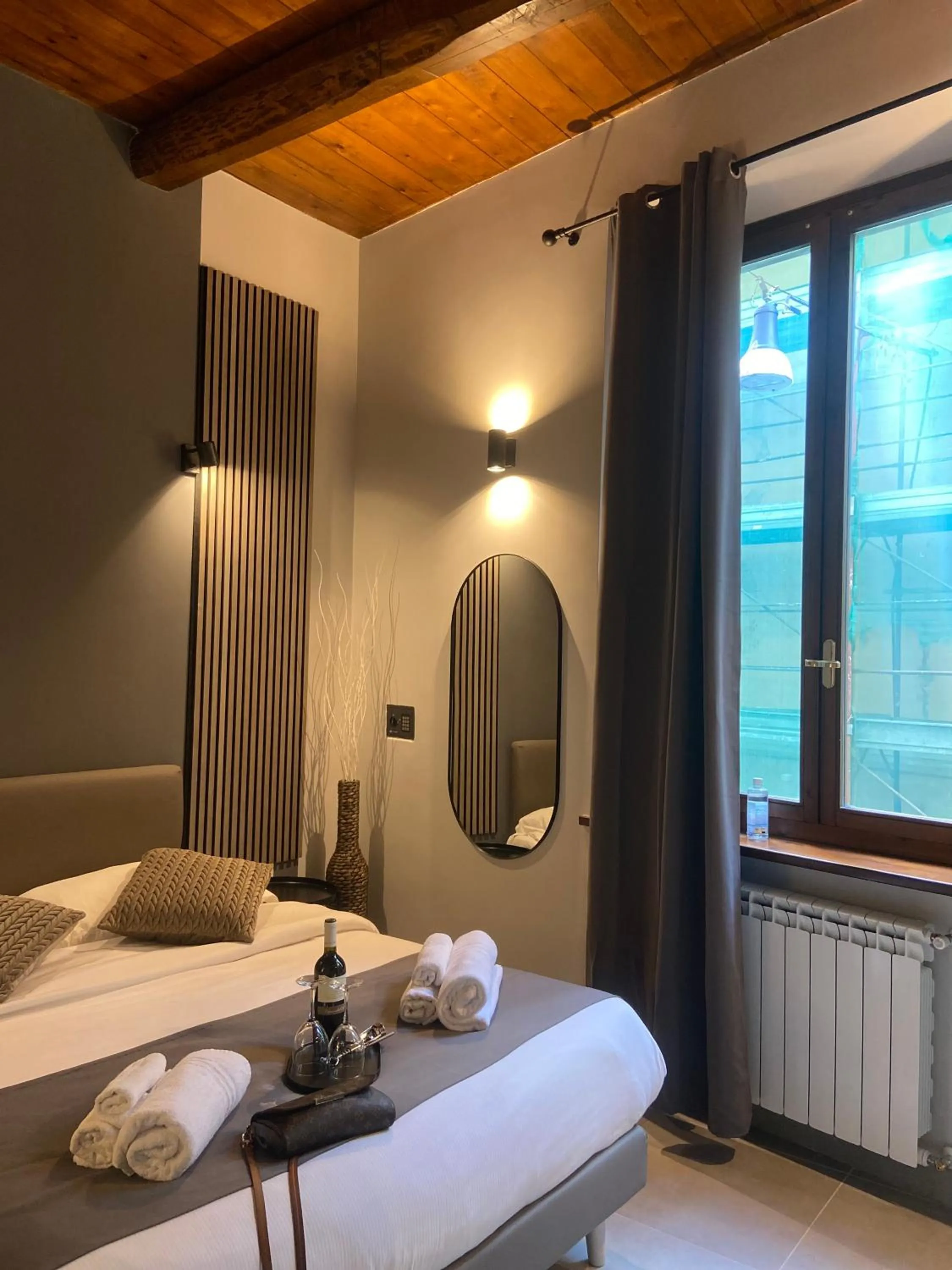 Bed in Soha Piazza Di Spagna Boutique