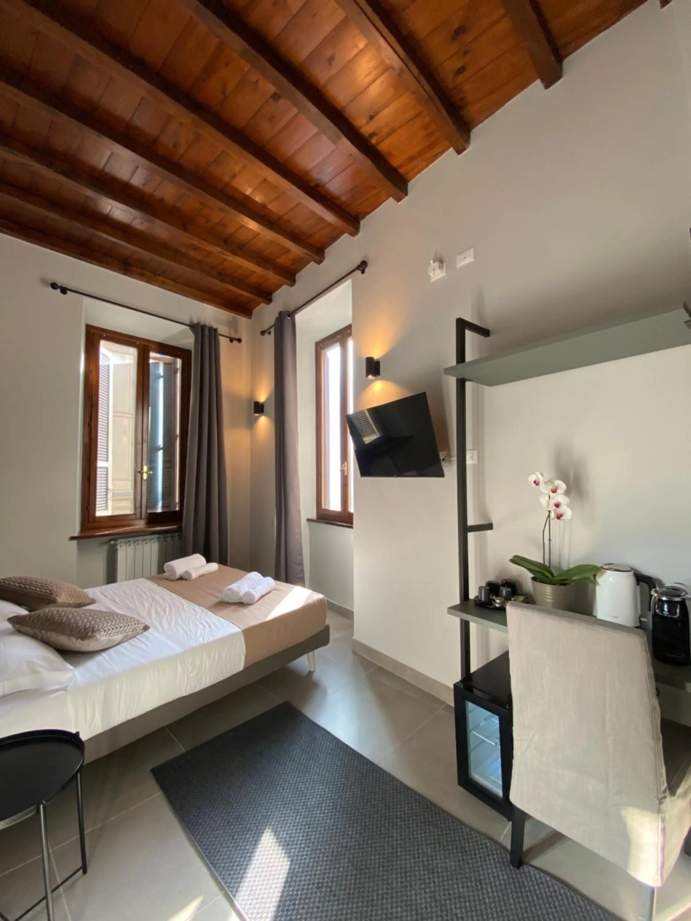 Bed in Soha Piazza Di Spagna Boutique