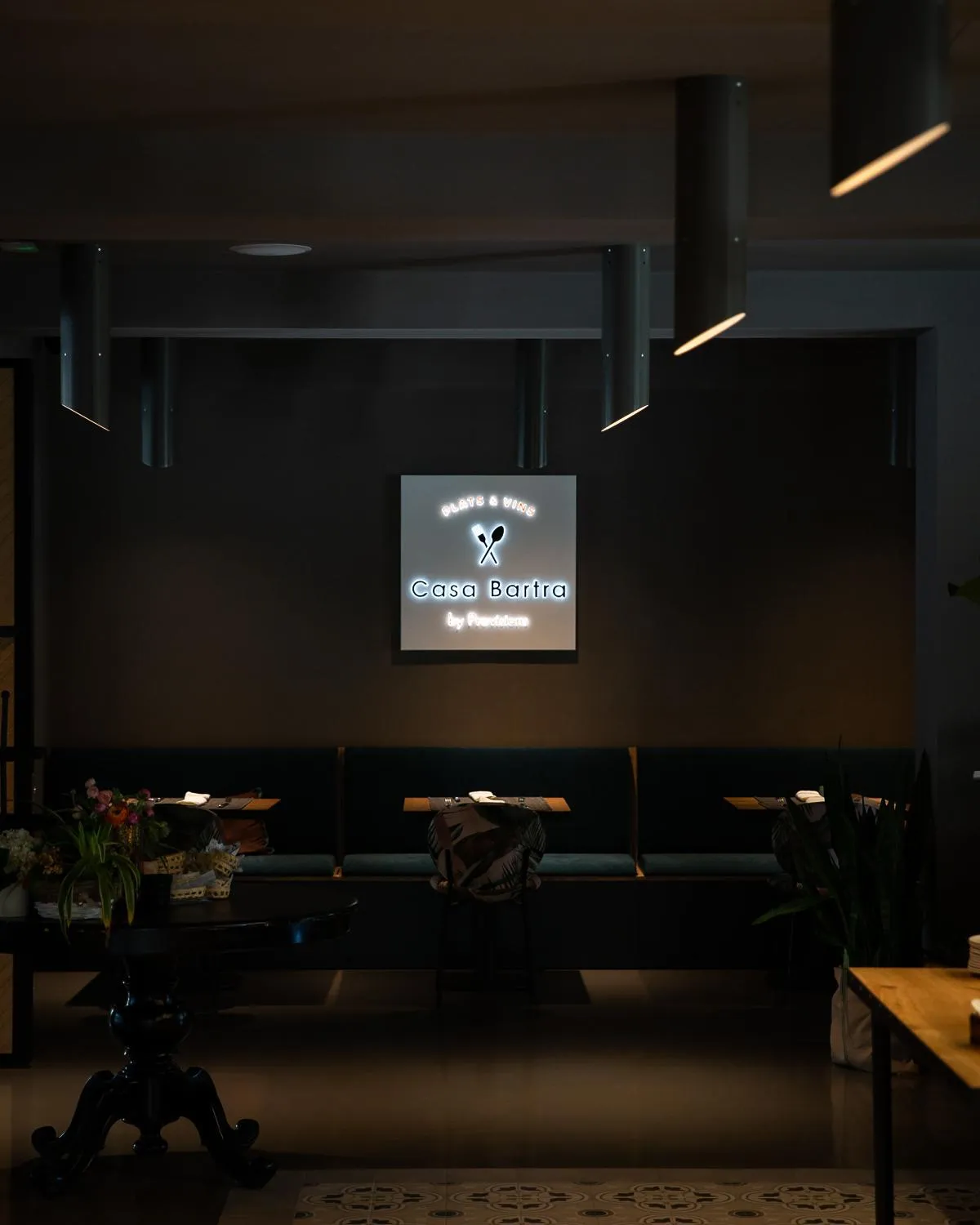 Restaurant/places to eat in Nuria