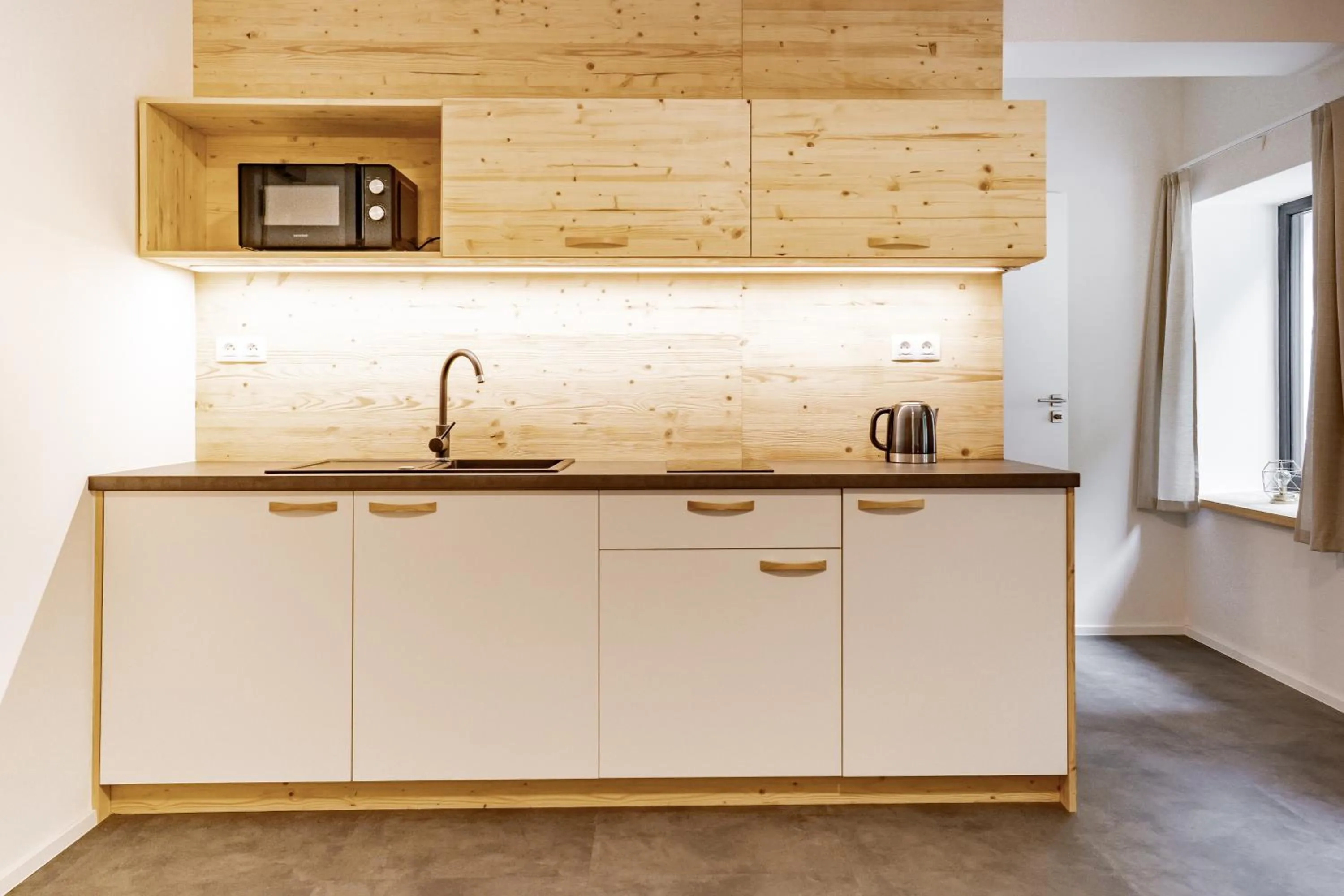 minibar in Apartmány NONE