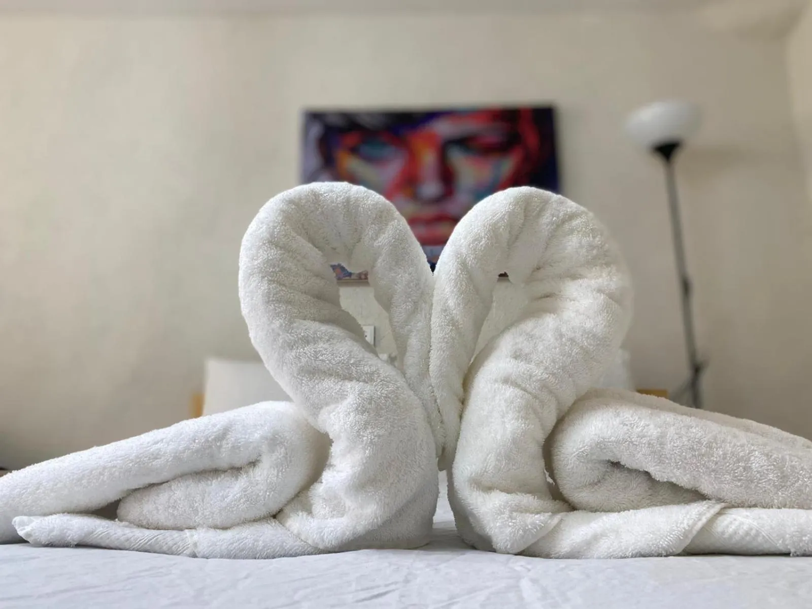 Bedroom, Bed in Maya Guest House - German Colony & Baháí Gardens, Haifa