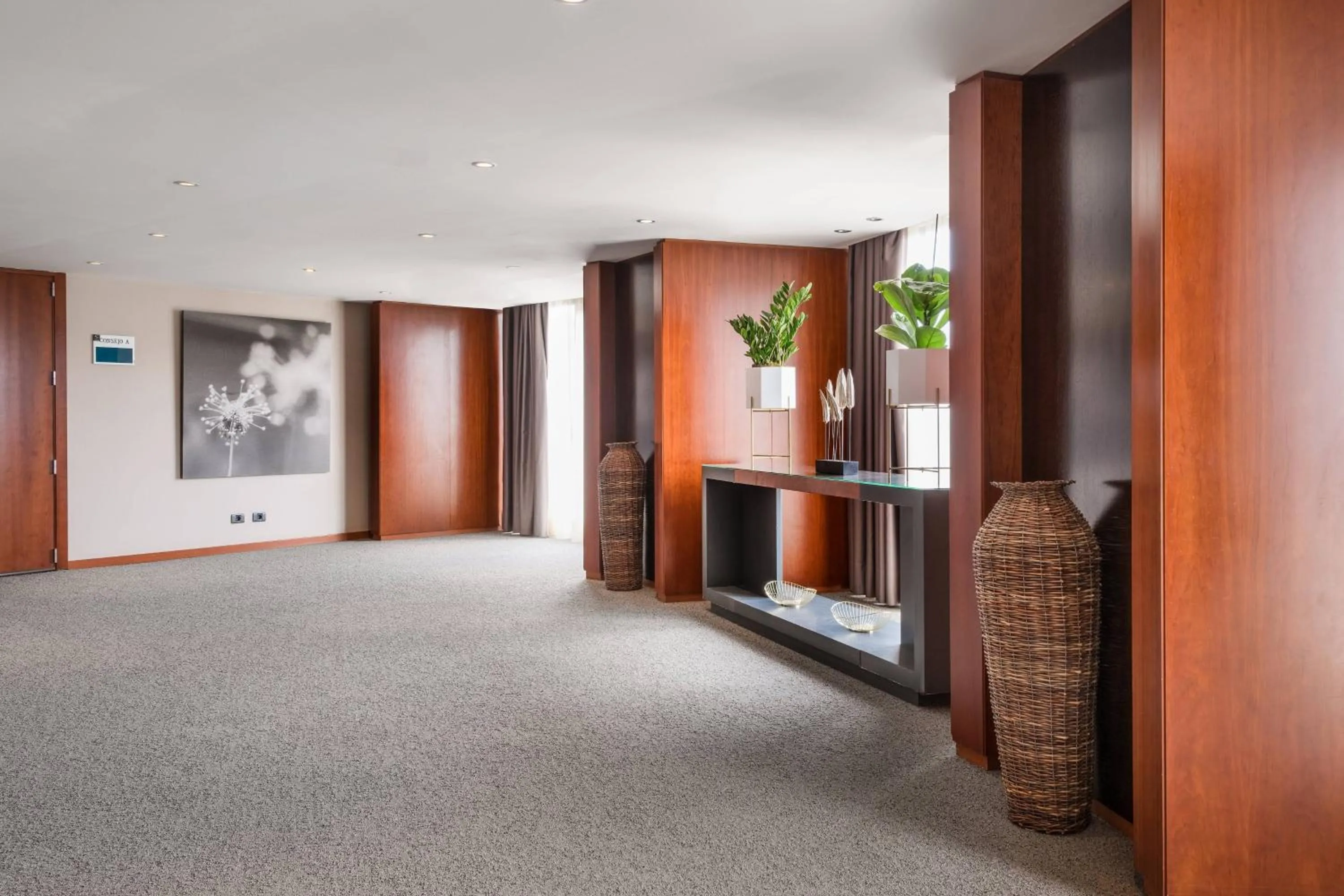 Meeting/conference room in AC Hotel Gran Canaria by Marriott