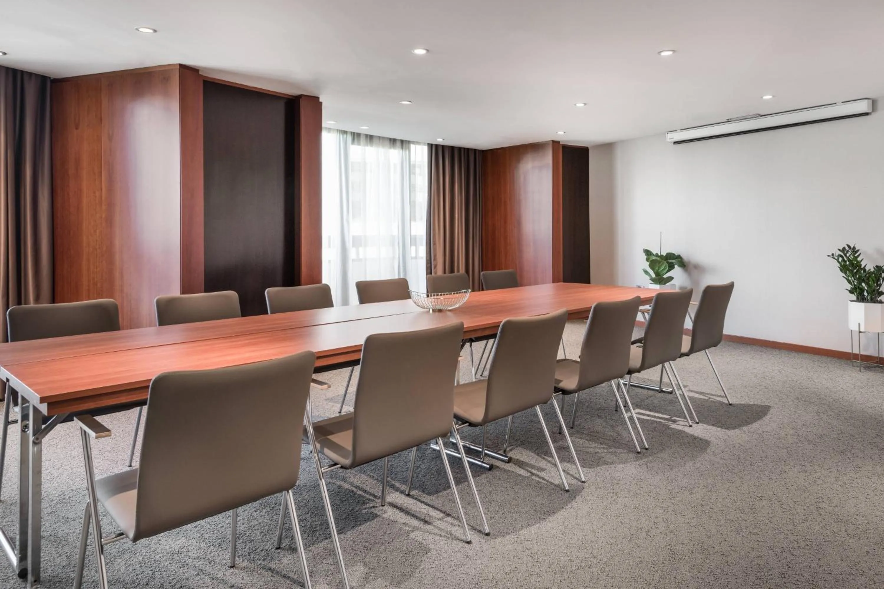 Meeting/conference room in AC Hotel Gran Canaria by Marriott