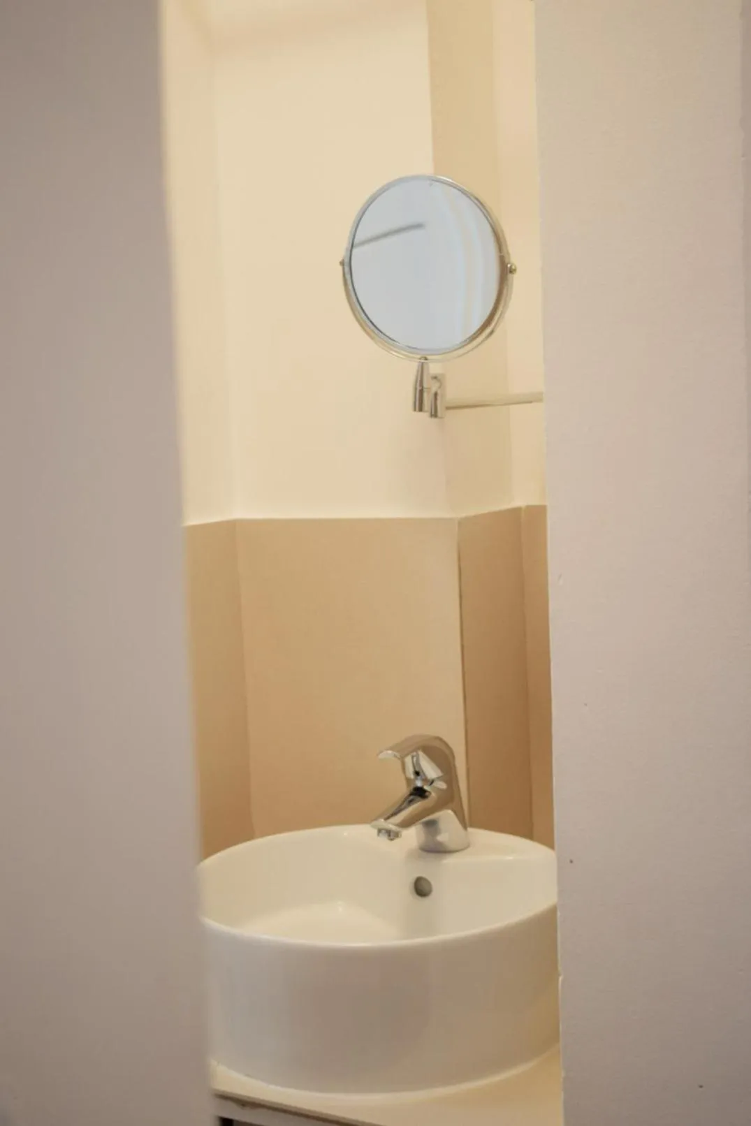 Bathroom in Berkley Apartments