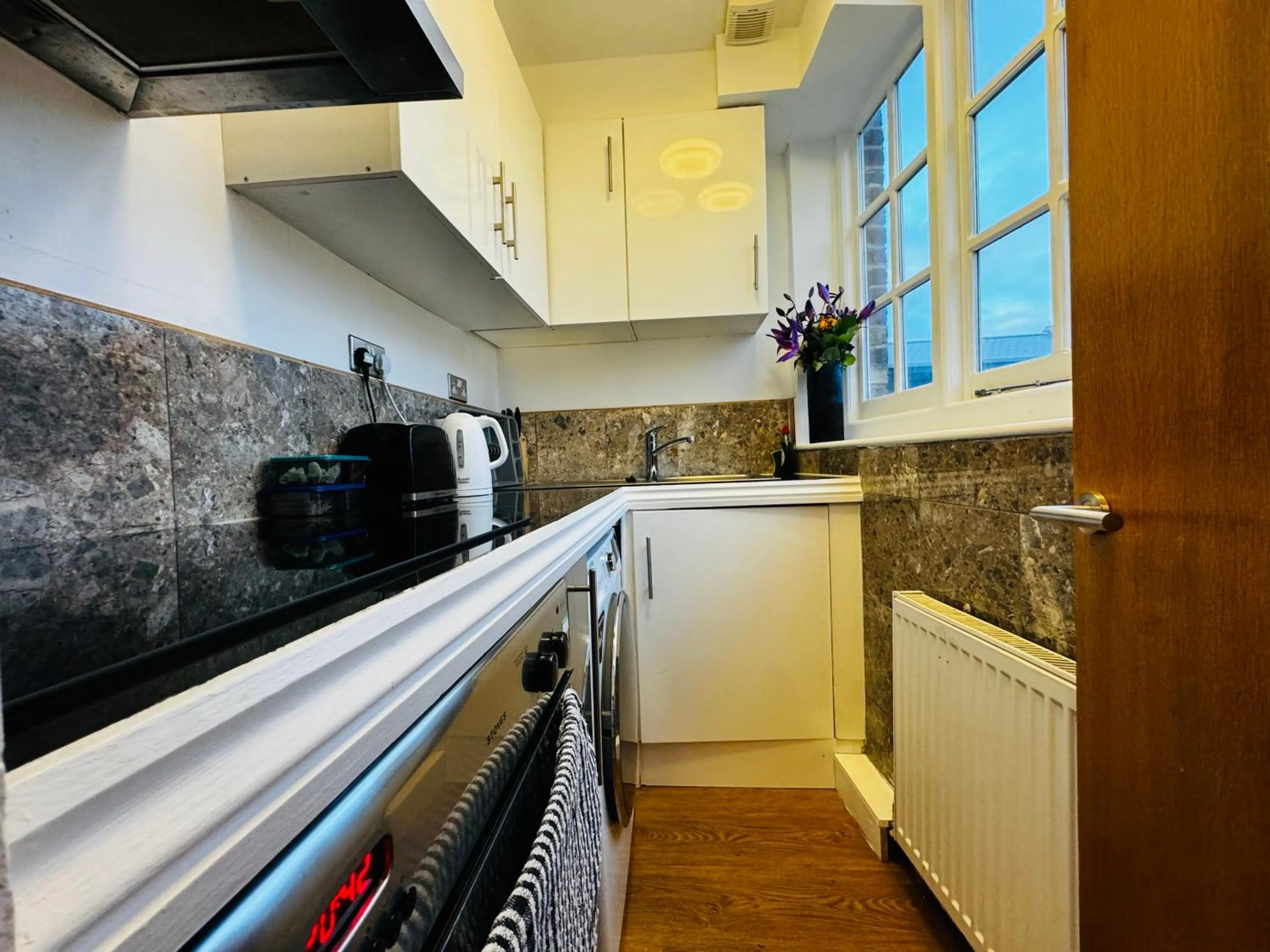 kitchen in Berkley Apartments