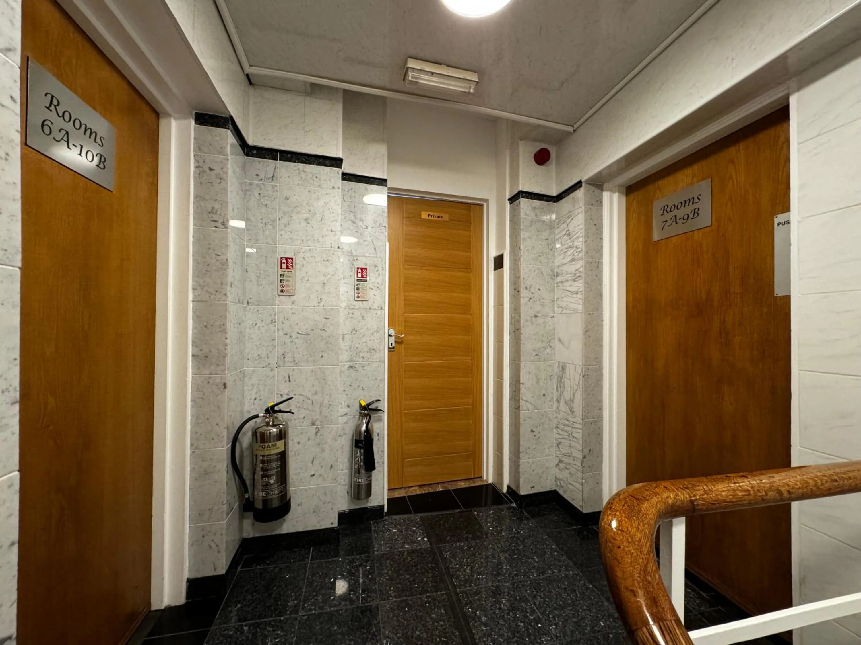 Lobby or reception in Berkley Apartments