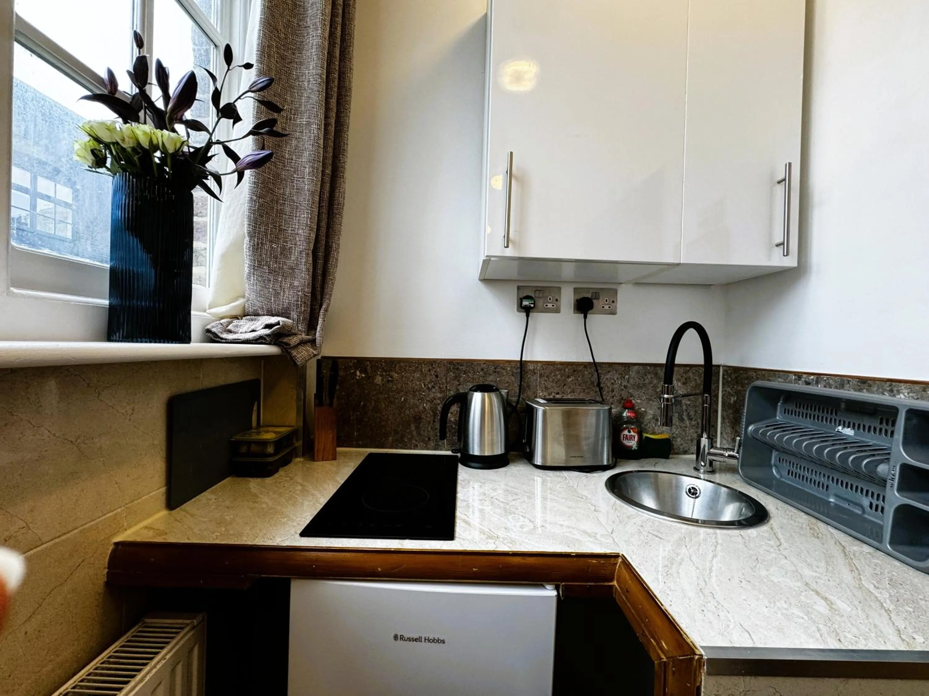kitchen in Berkley Apartments