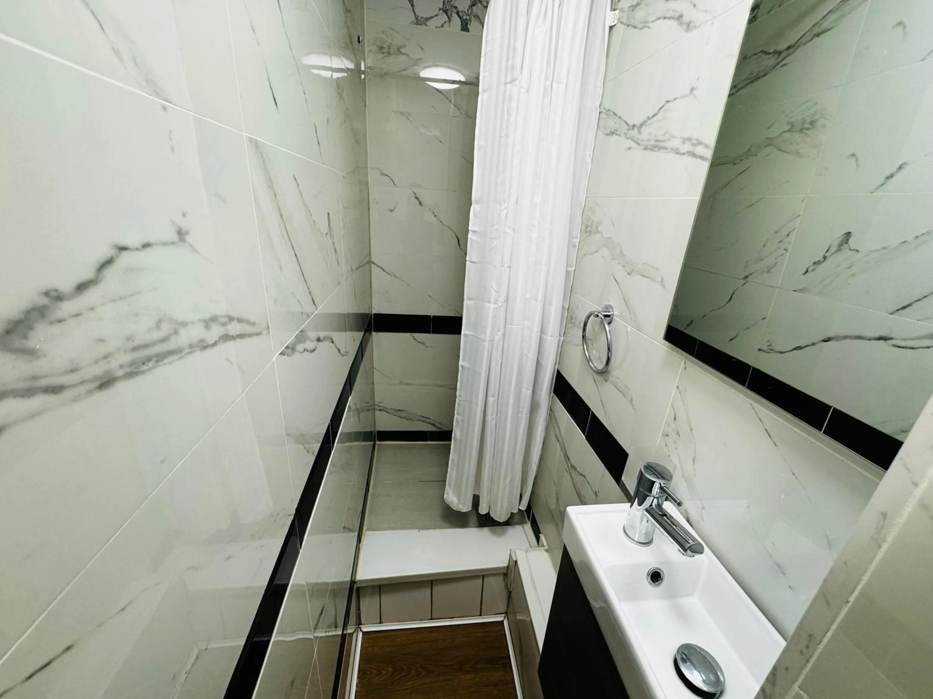 Bathroom in Berkley Apartments