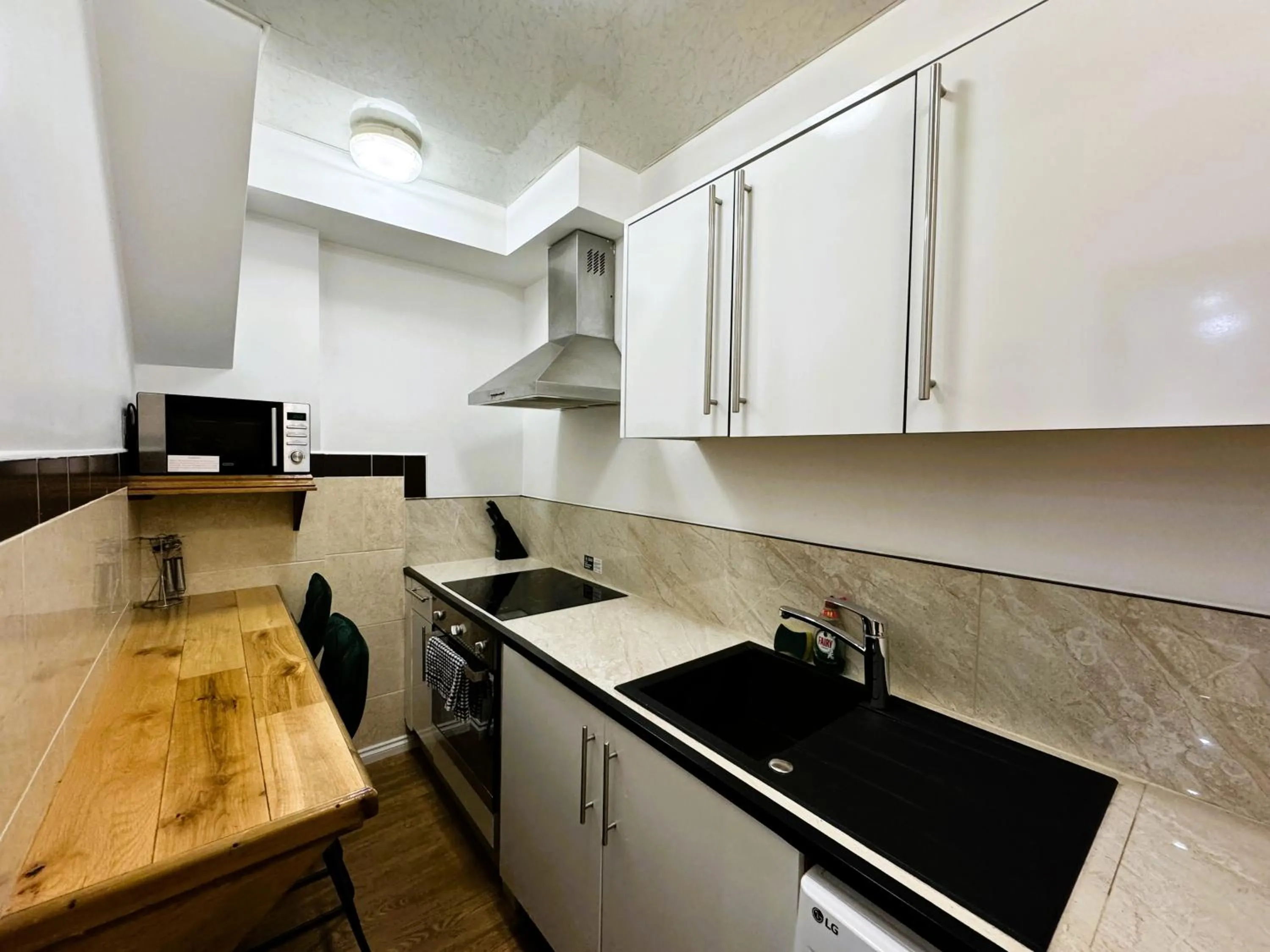 kitchen in Berkley Apartments