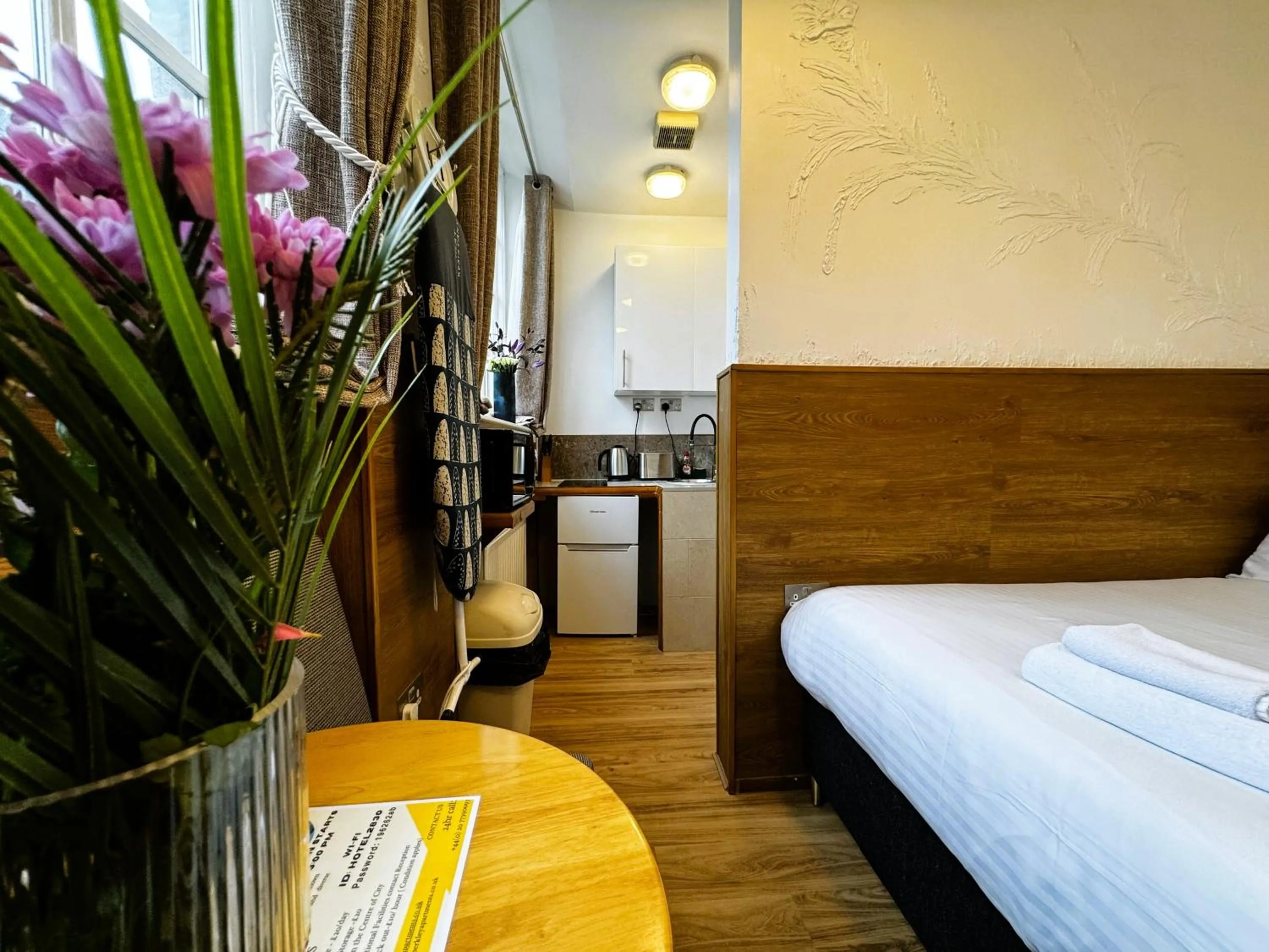 View (from property/room), Bed in Berkley Apartments