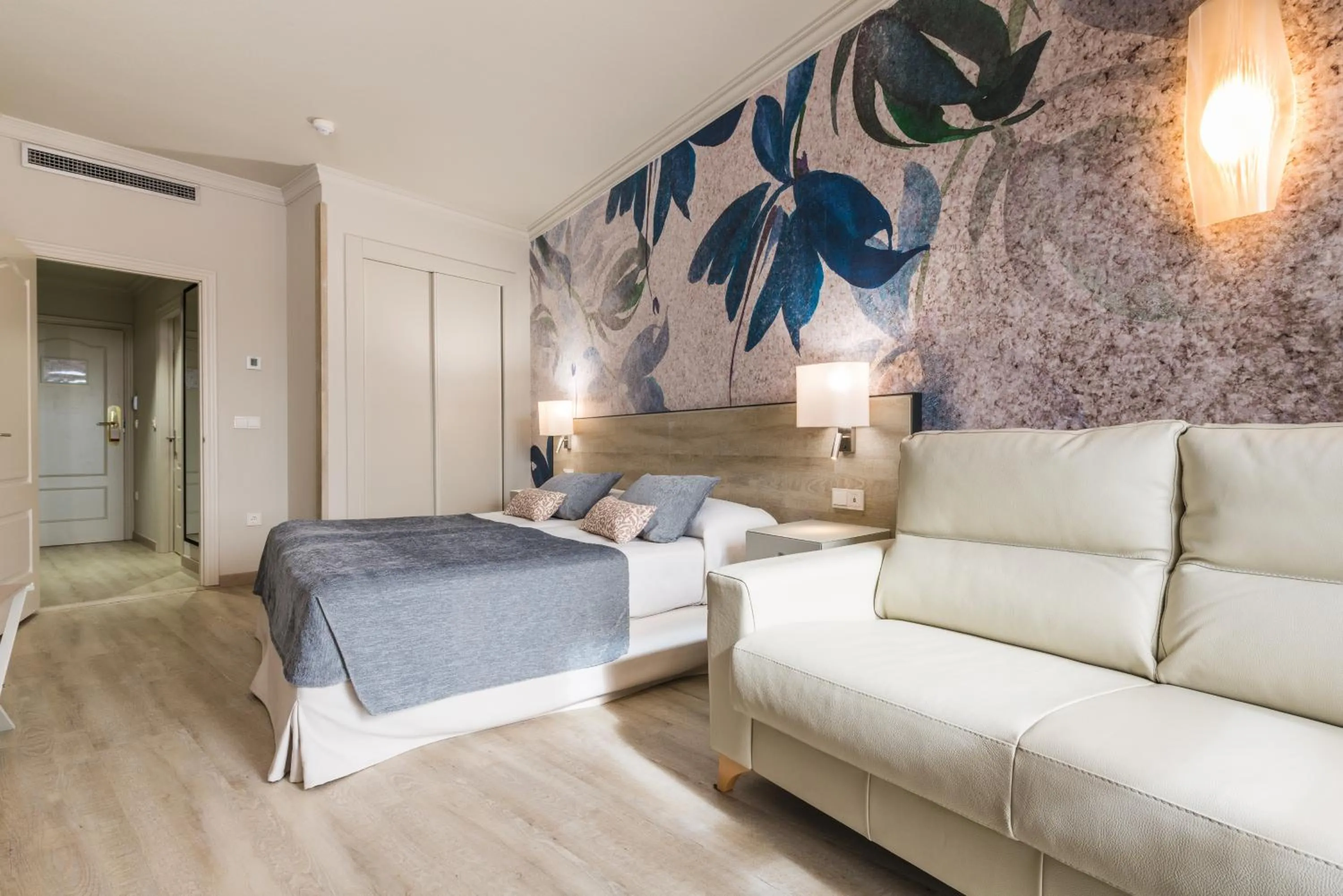 Bedroom, Bed in Salles Hotel Málaga Centro