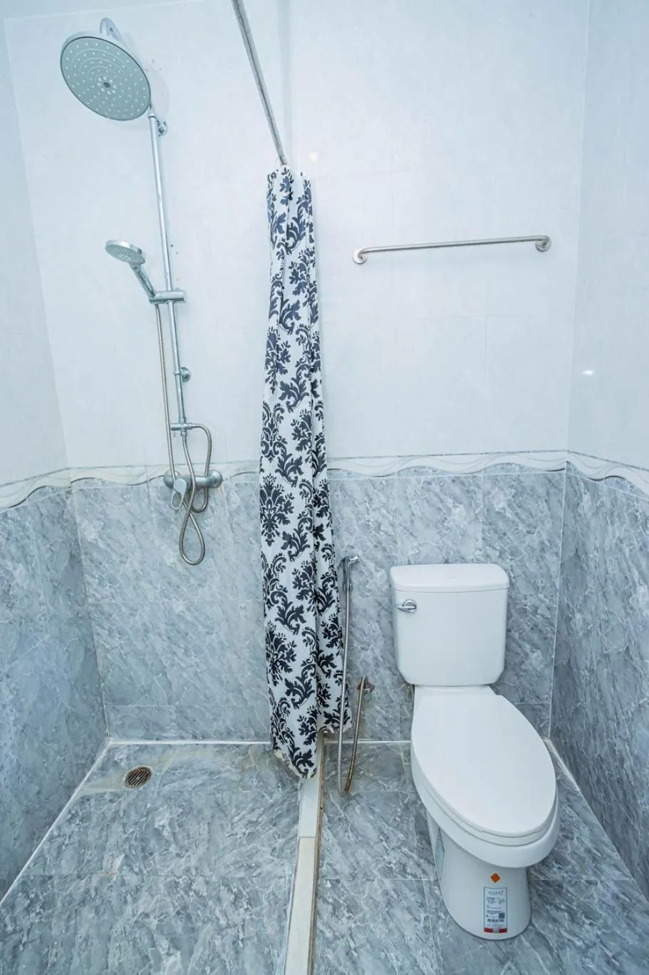 Shower in Utopia Kata By RoomQuest