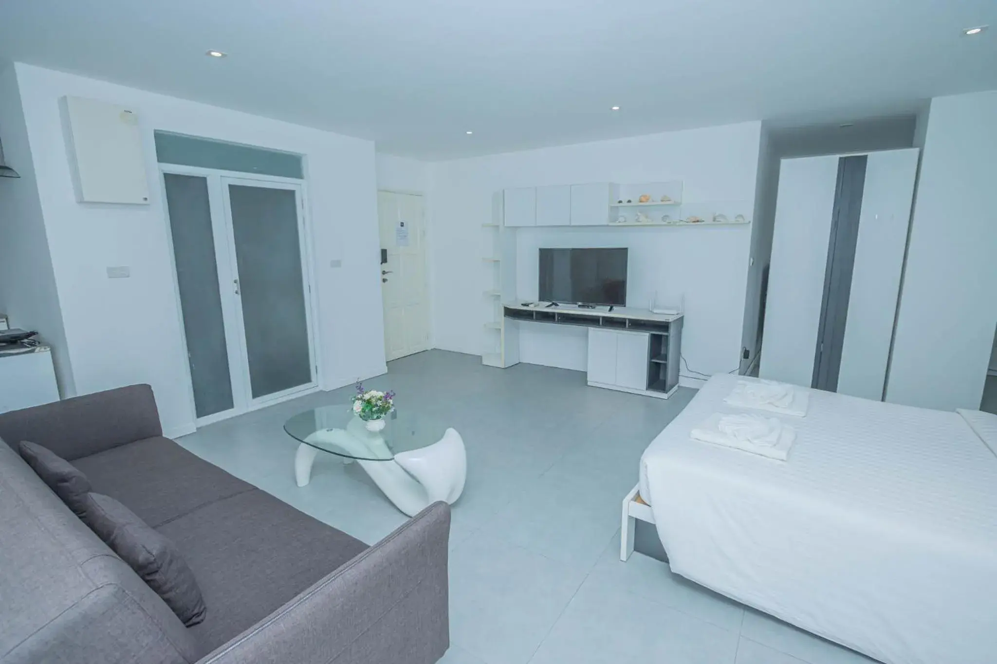 Utopia Kata By RoomQuest Utopia Kata By RoomQuest