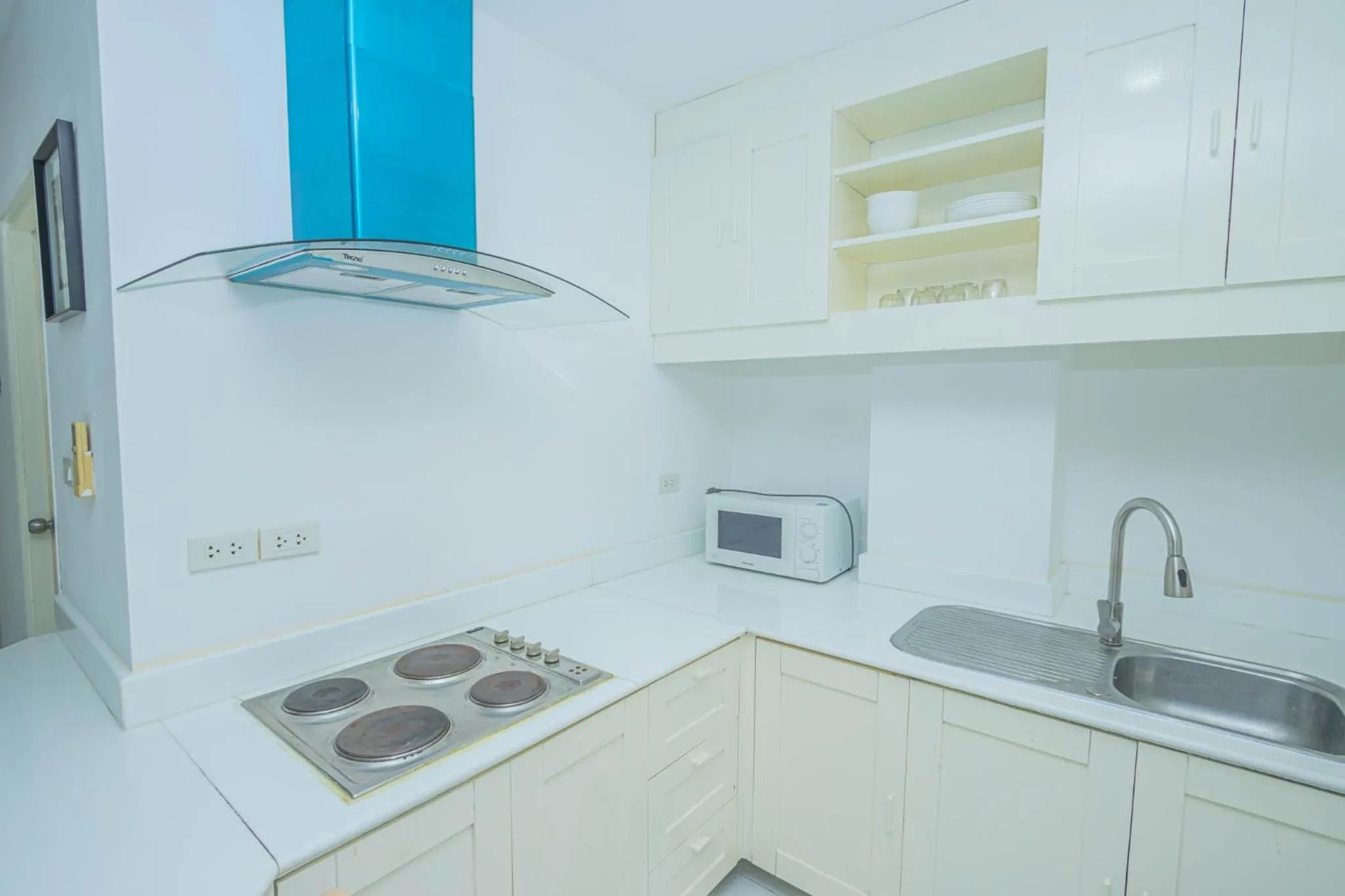 Kitchen or kitchenette in Utopia Kata By RoomQuest