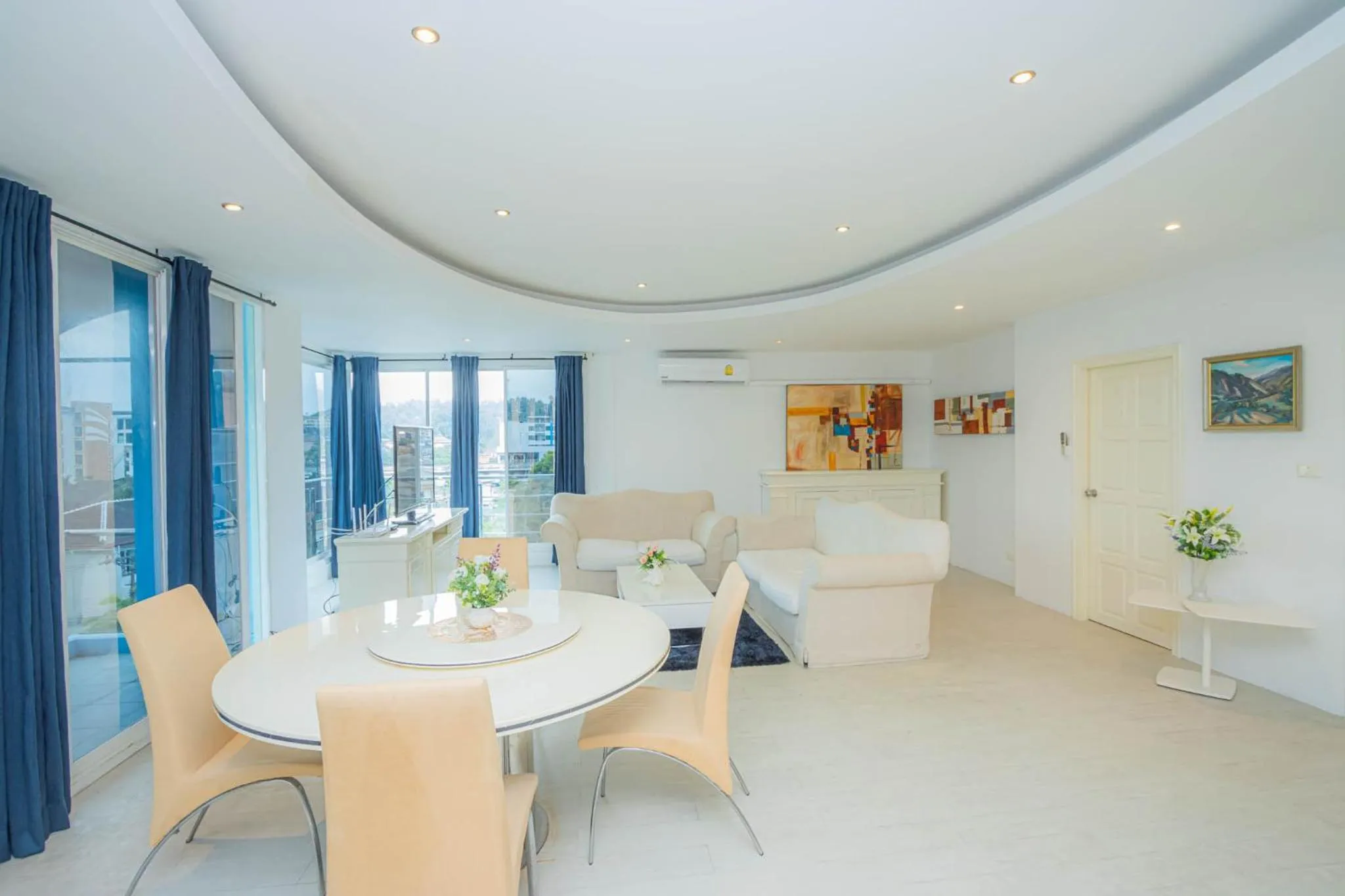 Living room in Utopia Kata By RoomQuest