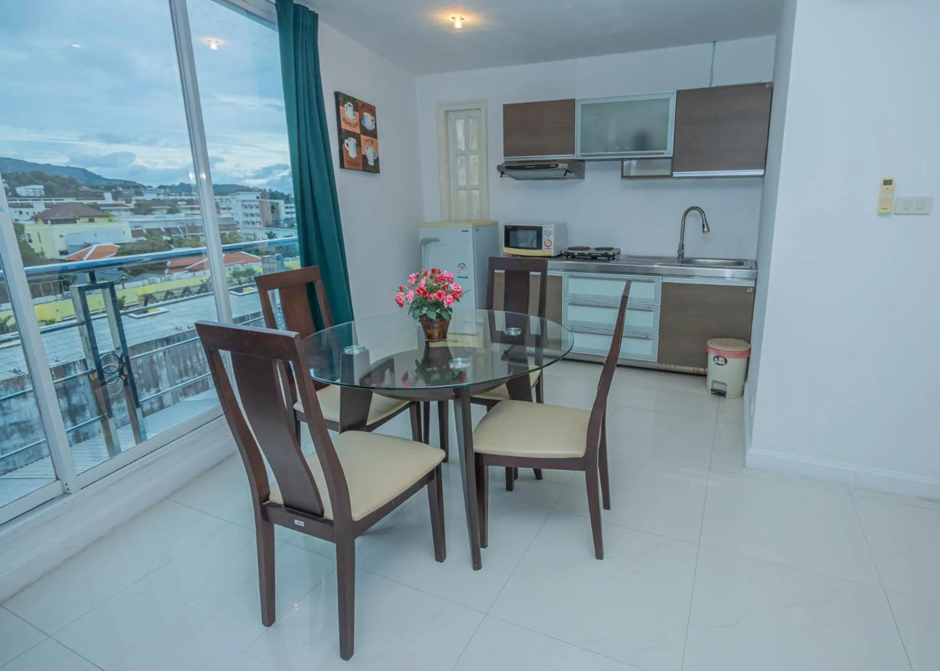 Dinner in Utopia Kata By RoomQuest