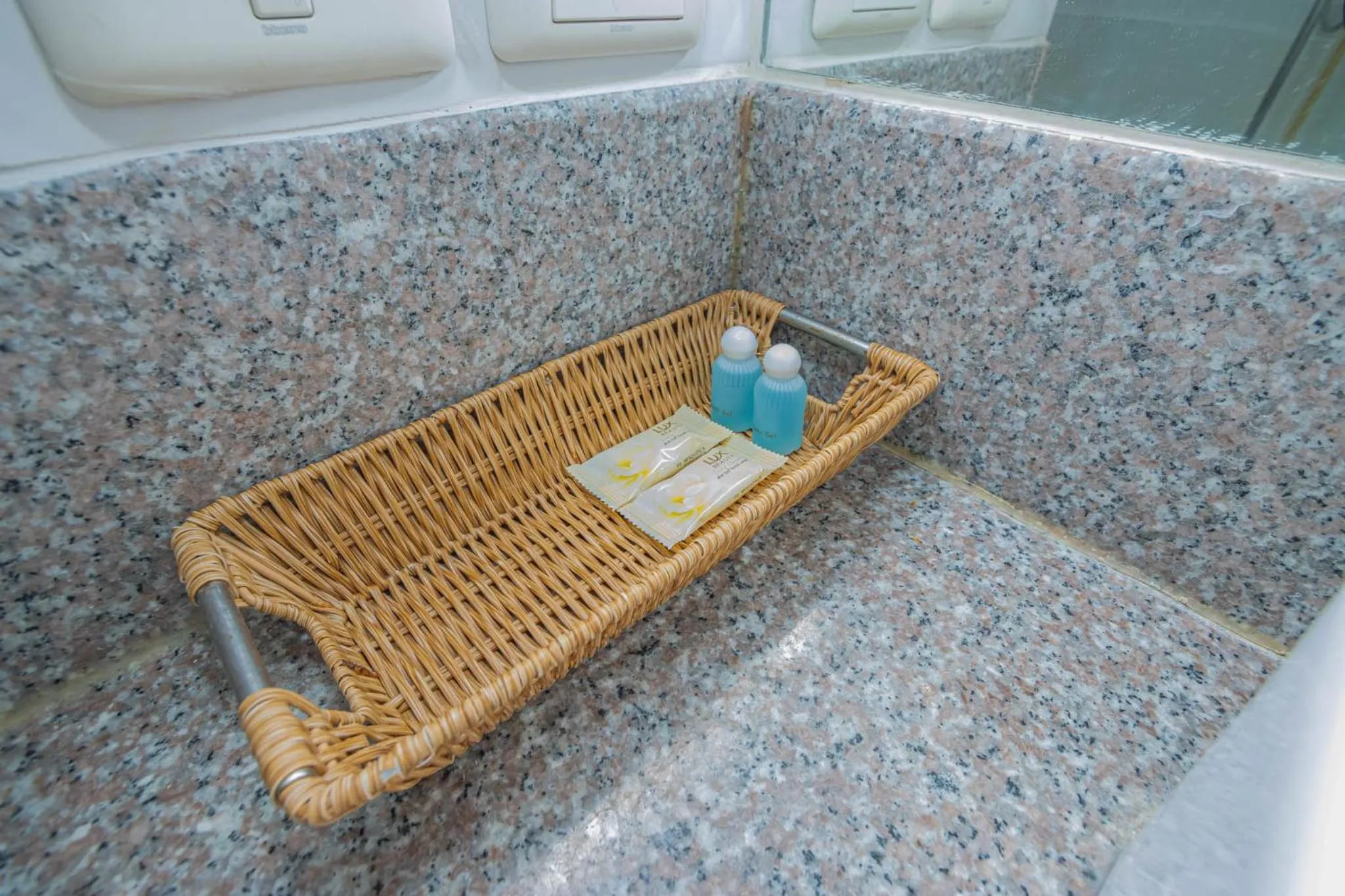 Bathroom in Utopia Kata By RoomQuest