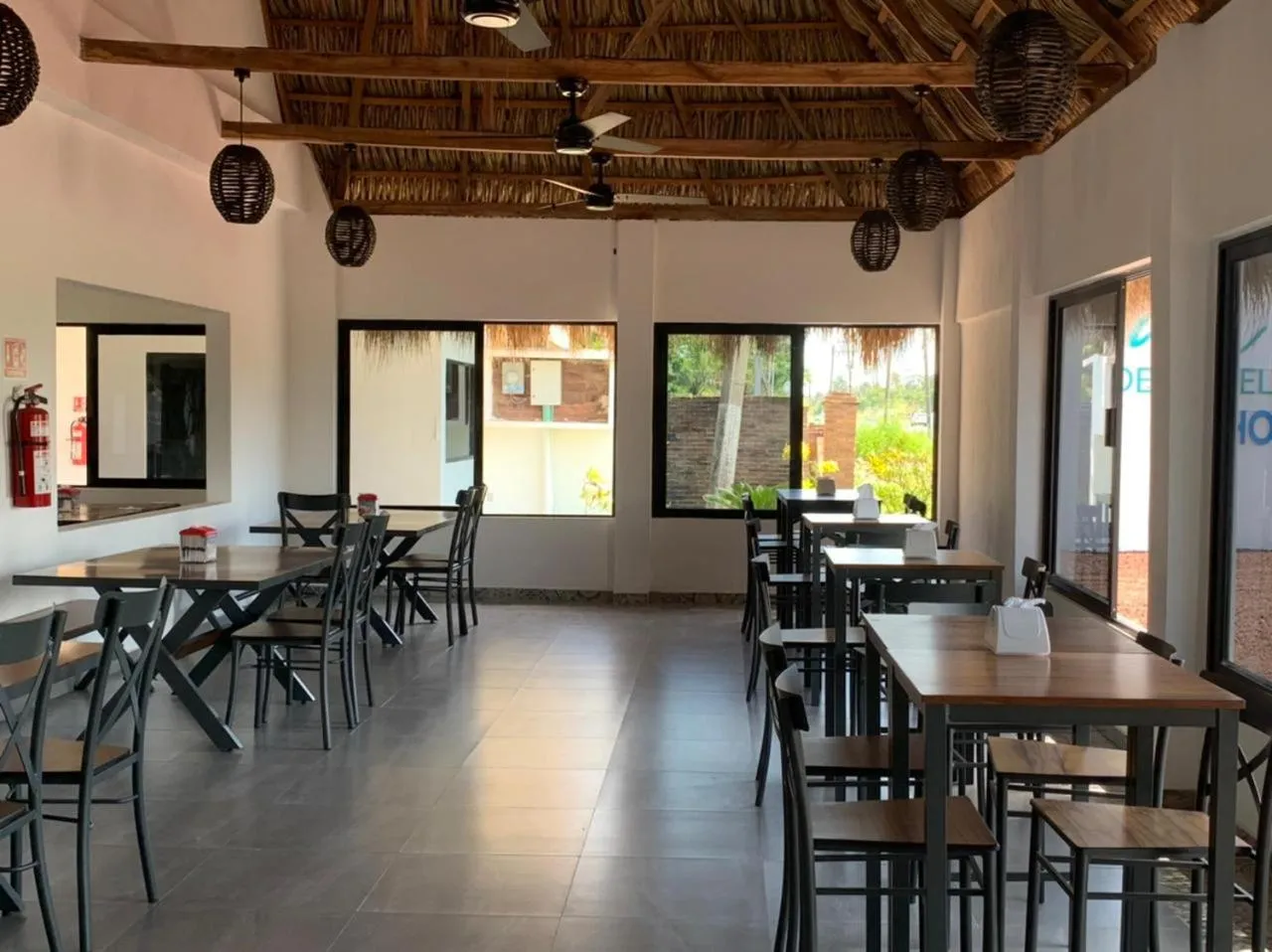 Restaurant/places to eat in Mar De Estrellas - Hotel