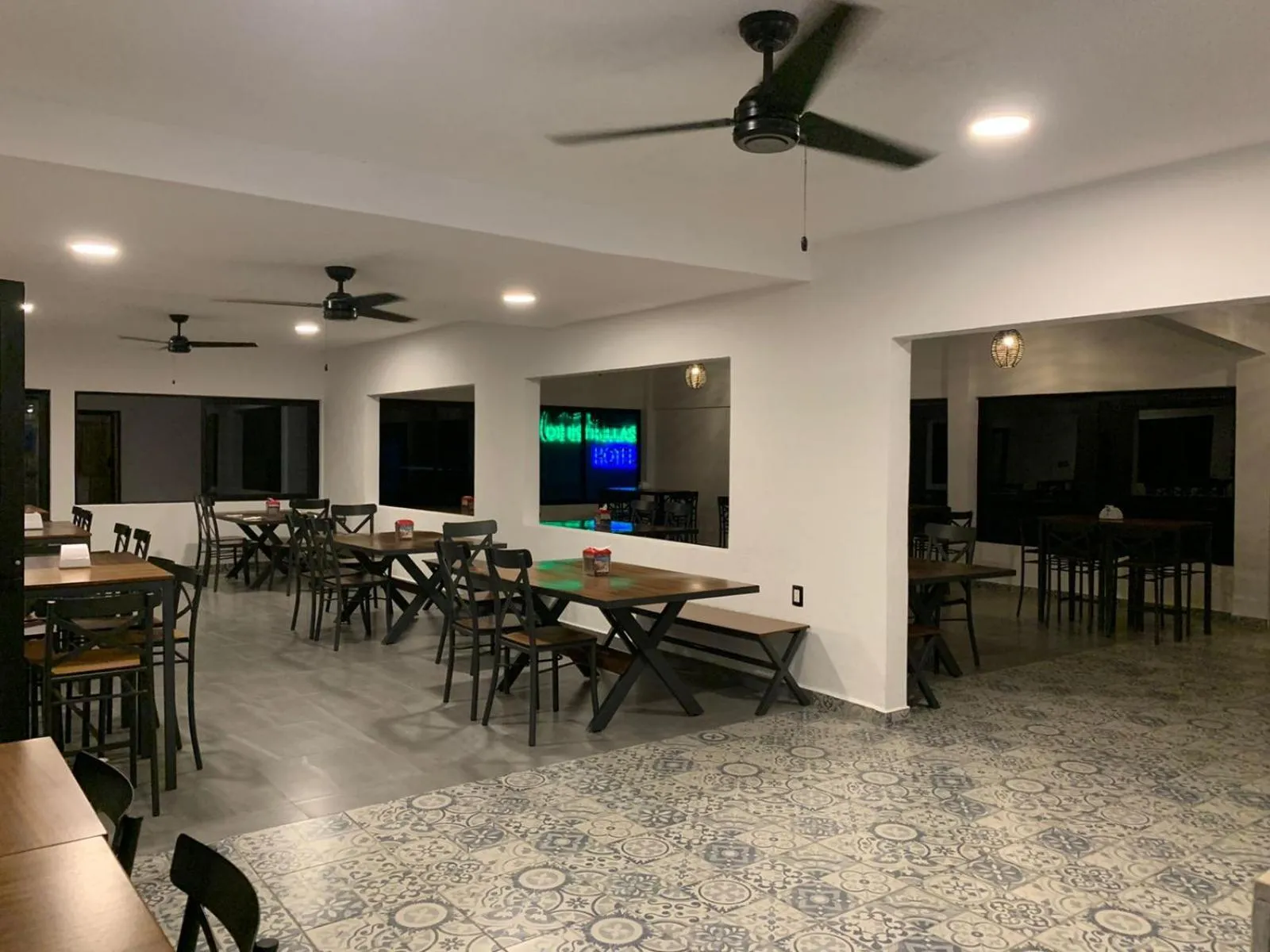 Restaurant/places to eat in Mar De Estrellas - Hotel