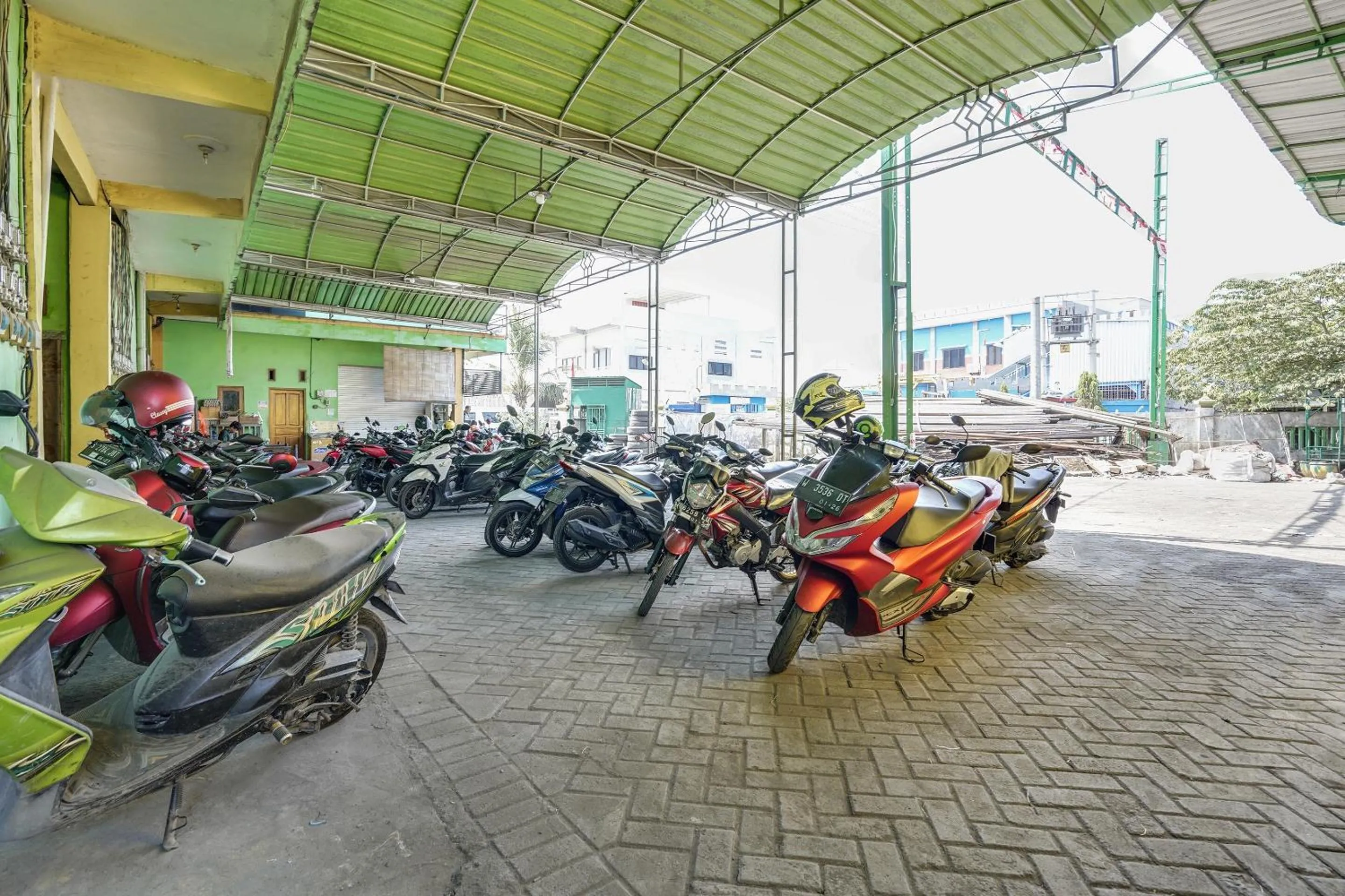 Facade/entrance in Hotel O Gamping Homestay Syariah