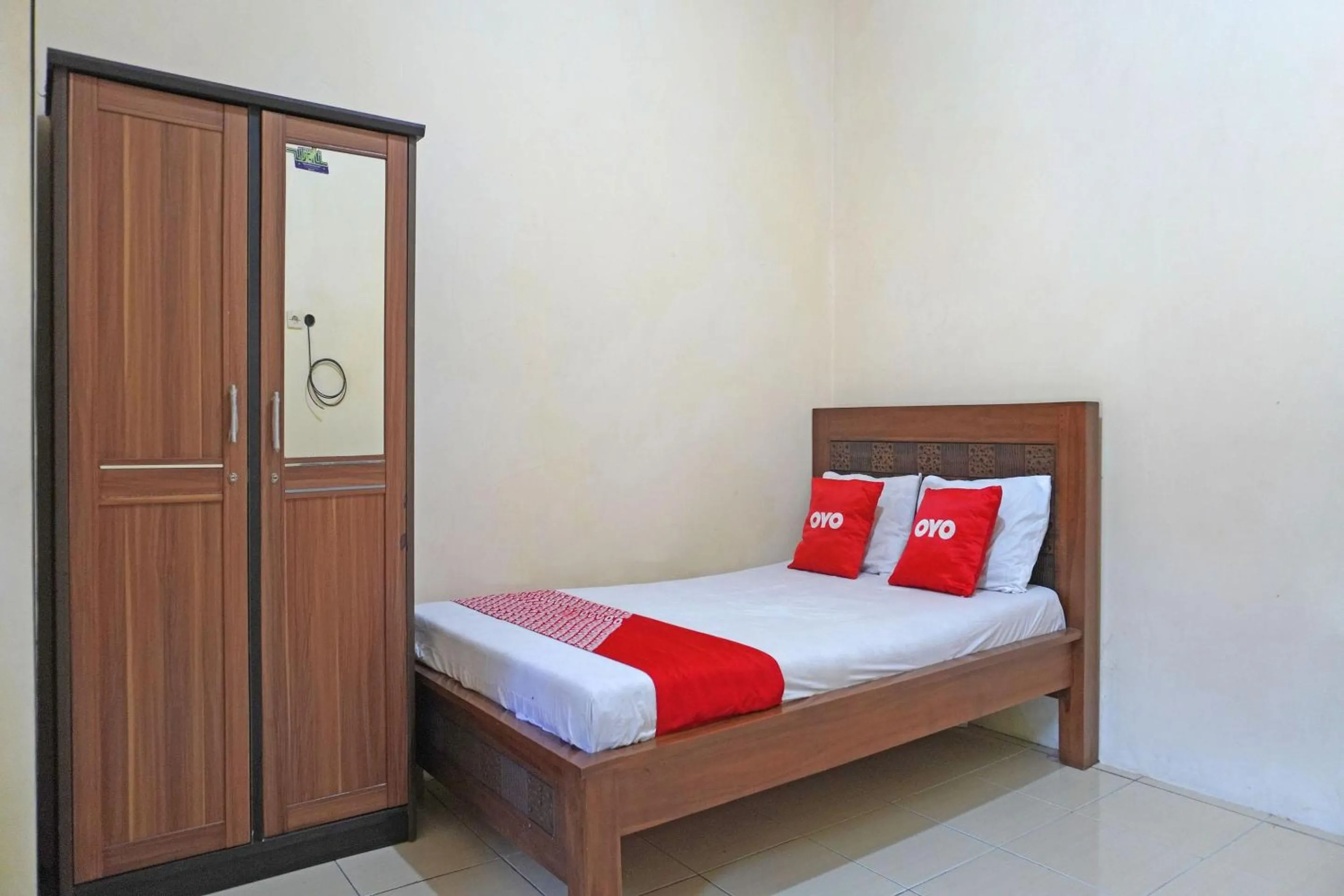 Bedroom, Bed in OYO 91762 Green Home Stay Syariah