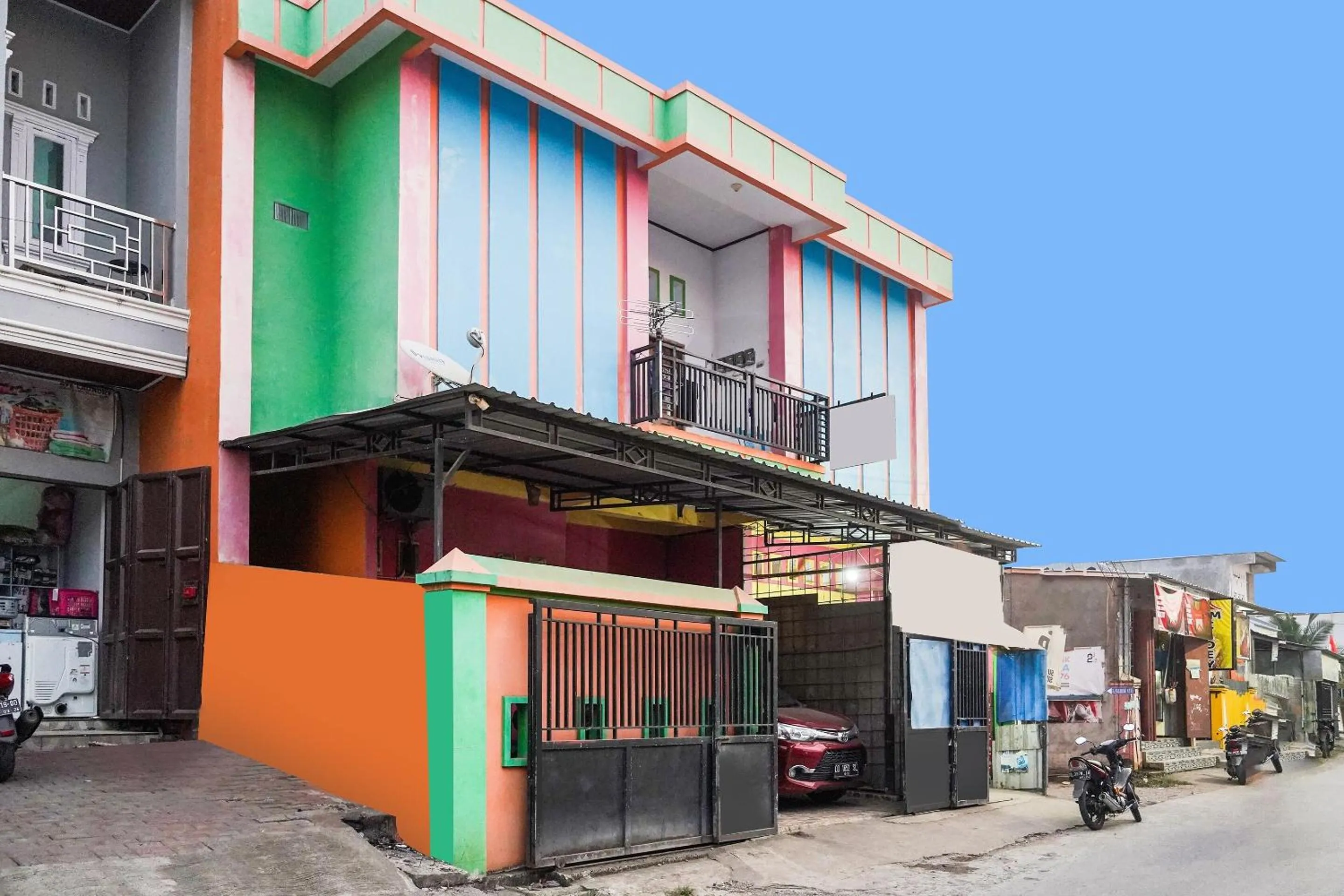 Facade/entrance in Hotel O Pondok Hikmah Makassar