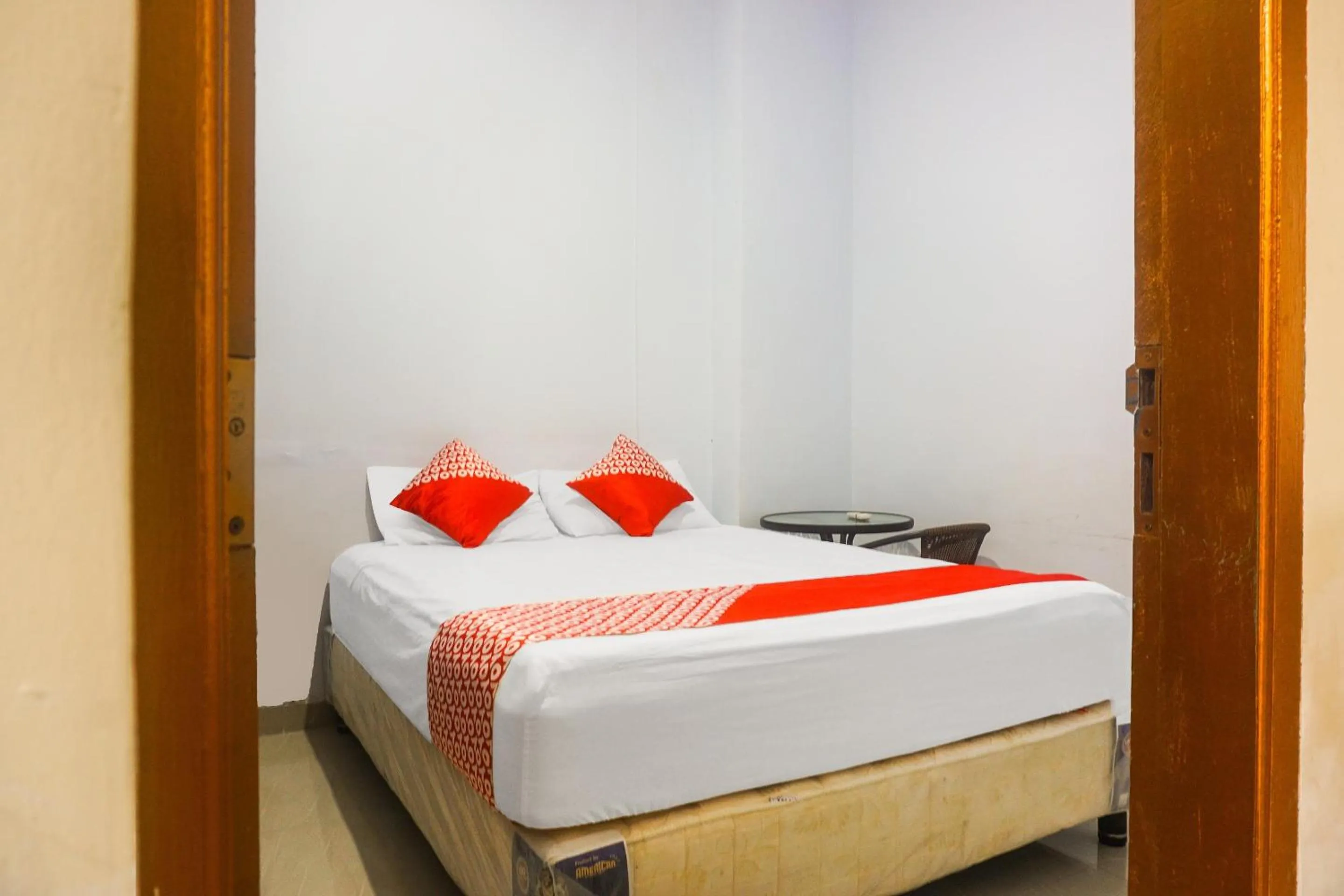 Bedroom, Bed in Hotel O Pondok Hikmah Makassar