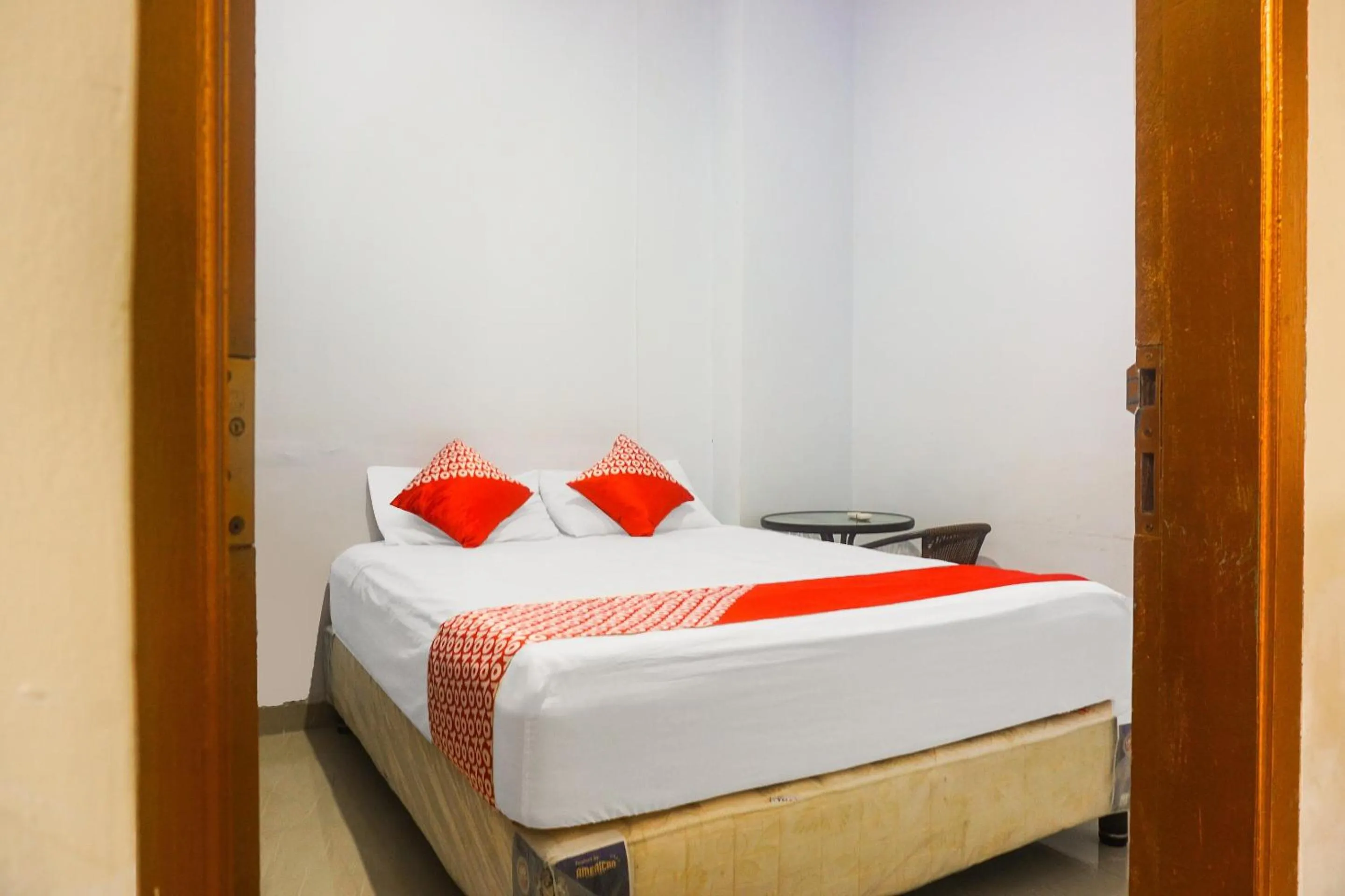 Bedroom, Bed in Hotel O Pondok Hikmah Makassar