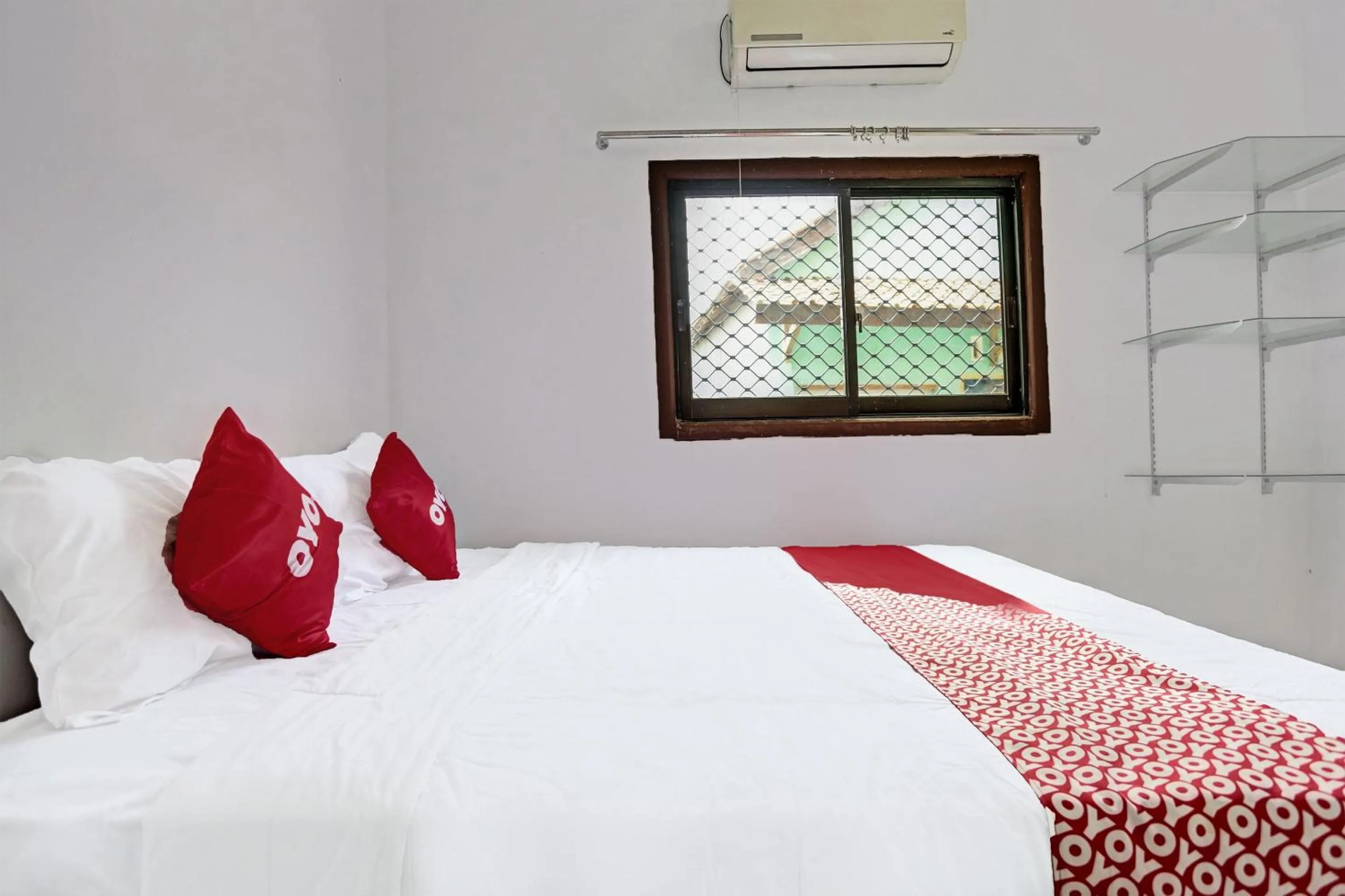 Bedroom in OYO 91773 Ab Homestay