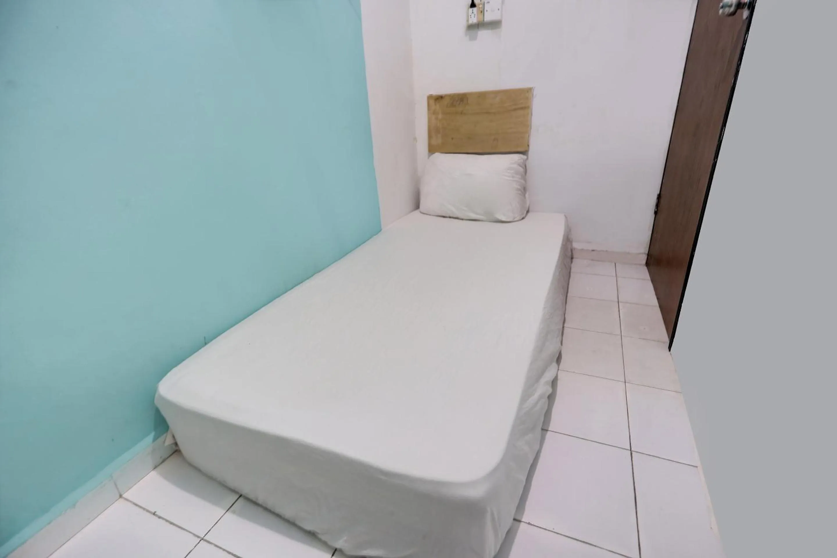 Bedroom, Bed in Hotel O Solo Baru Homestay Syariah