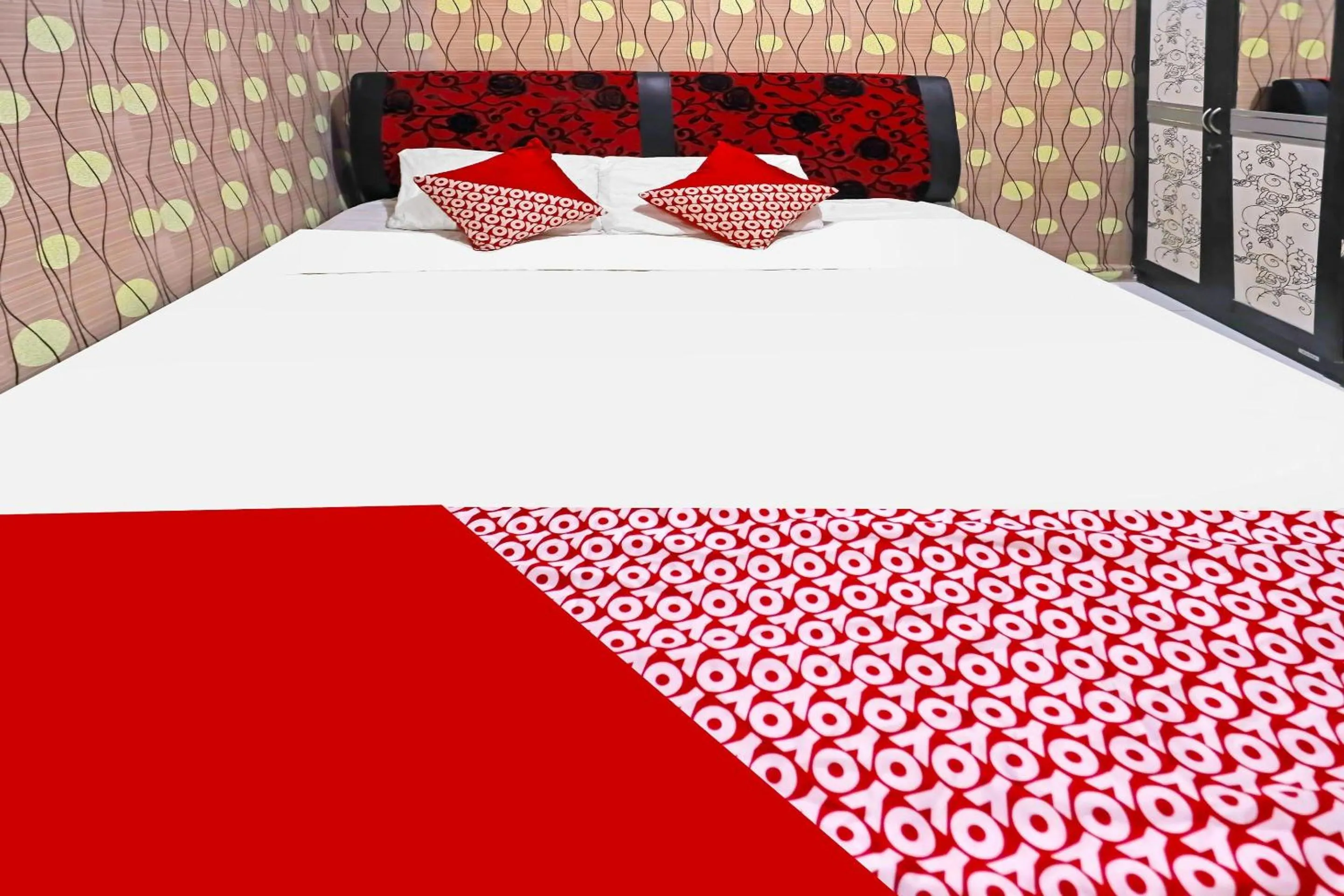 Bedroom, Bed in Hotel O Satria Homestay Syariah