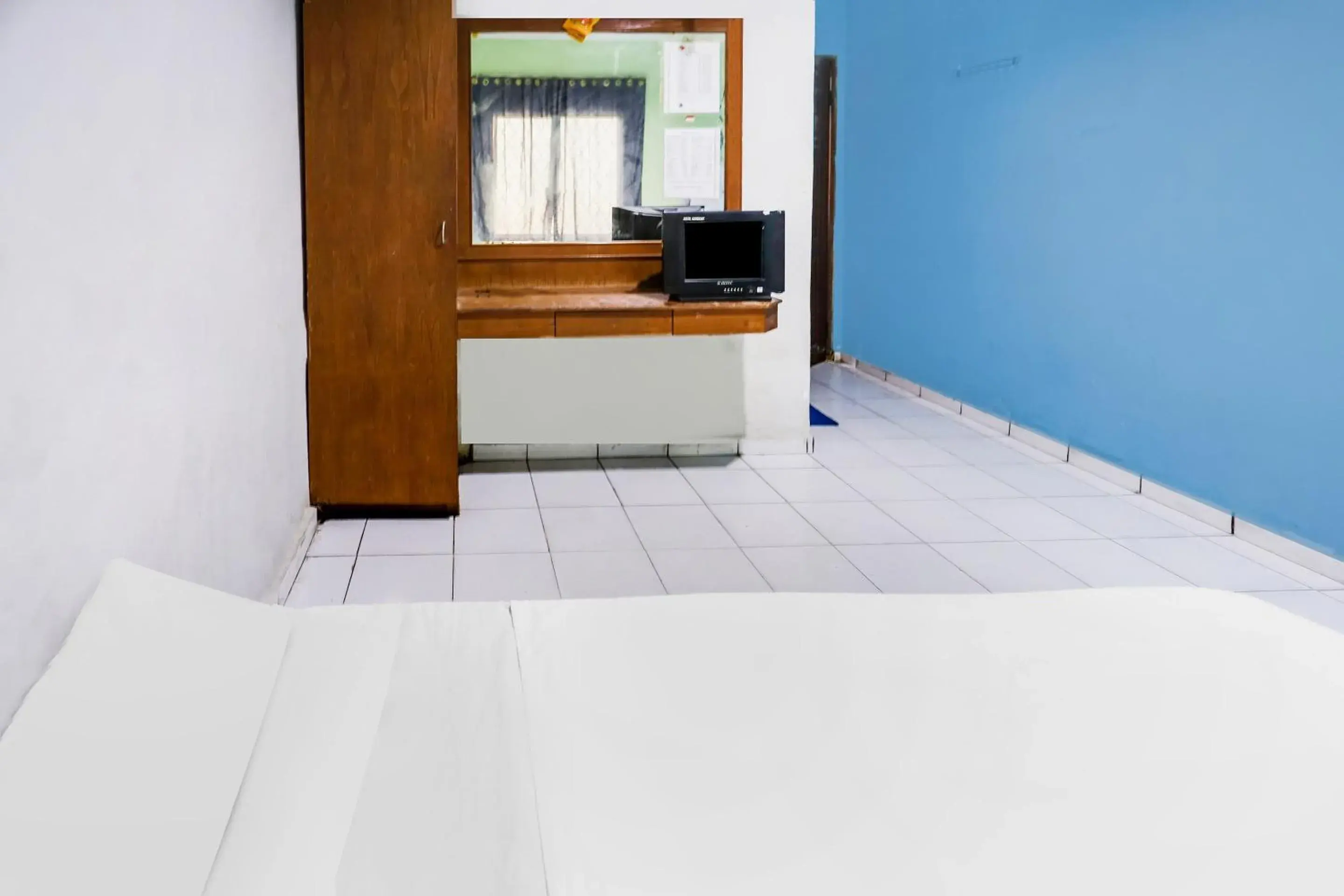 Double Room in Hotel O Solo Baru 2 Homestay Syariah Double Room in Hotel O Solo Baru 2 Homestay Syariah