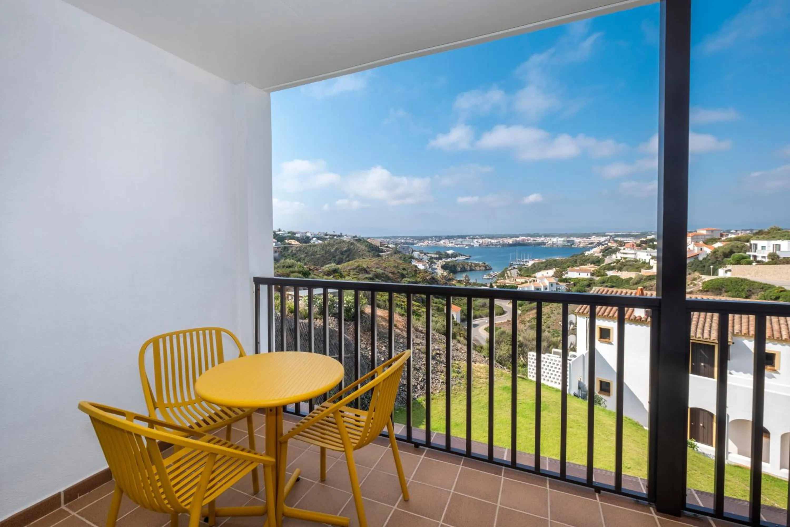 Day in Calallonga Hotel Menorca